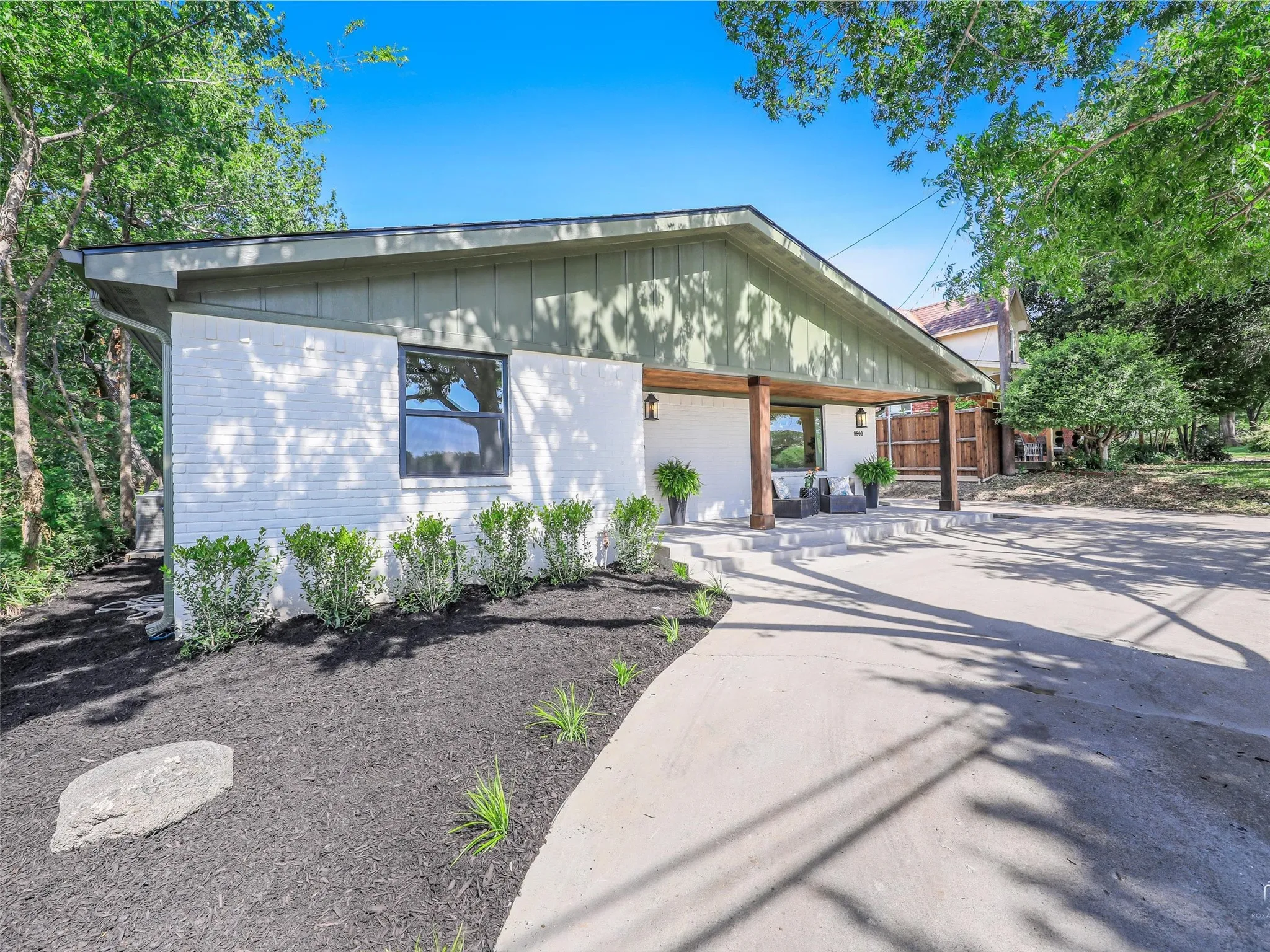 Single Family Residence For Sale in Collin County , 9800 N County, Frisco, Texas 75033, 3 Bedroom, 3 Bathroom, Garage spaces, 1,784 Sqft, built in 1976, mls#21313815, Real Estate Agent in Frisco, Homes For Sale in Collin county, Homes For Sale in Frisco, Realtor in Frisco Texas, Real Estate Brokerage Independent Realty Texas, Luminita Cordes Realtor