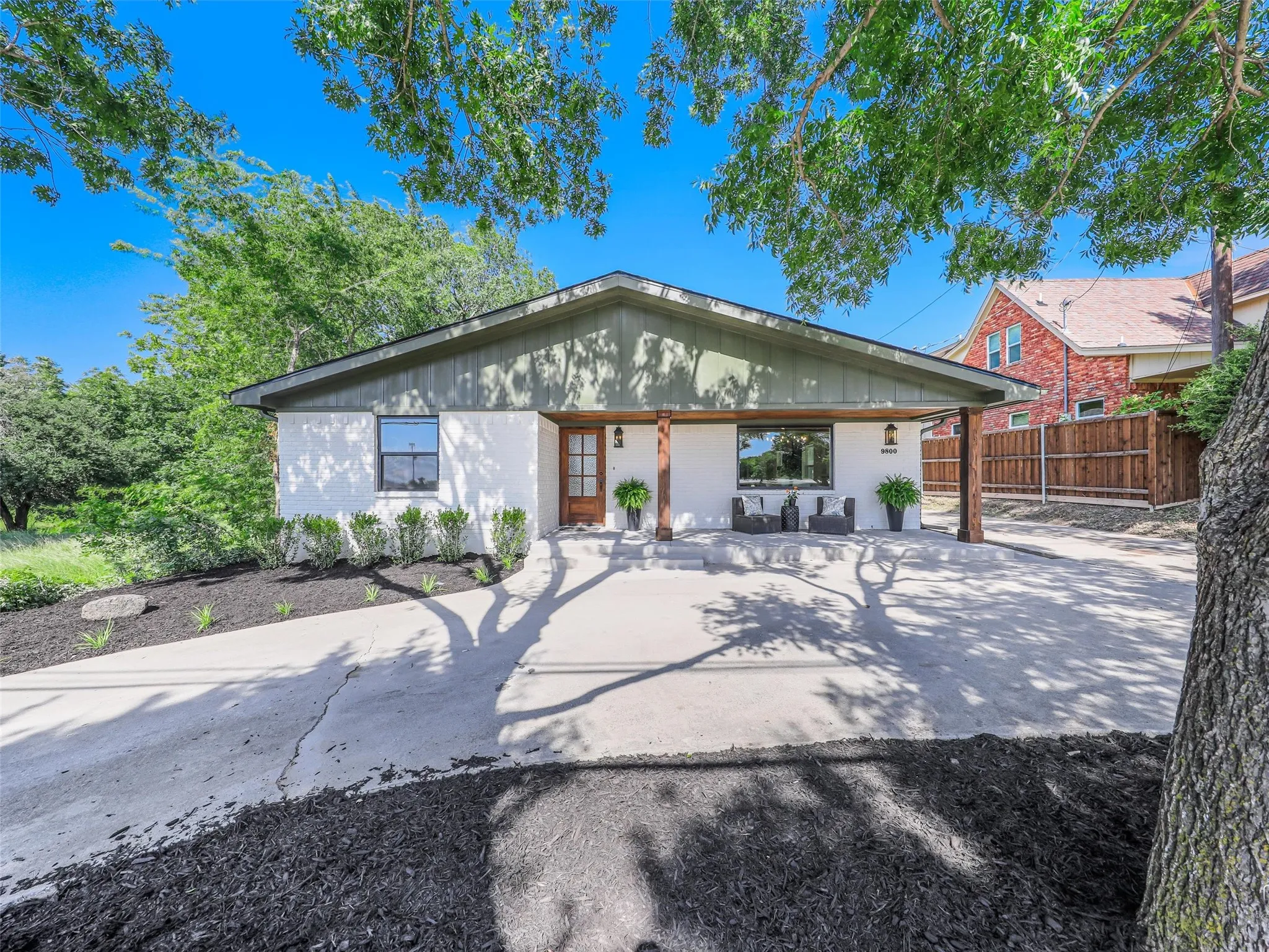 Single Family Residence For Sale in Collin County , 9800 N County, Frisco, Texas 75033, 3 Bedroom, 3 Bathroom, Garage spaces, 1,784 Sqft, built in 1976, mls#21313815, Real Estate Agent in Frisco, Homes For Sale in Collin county, Homes For Sale in Frisco, Realtor in Frisco Texas, Real Estate Brokerage Independent Realty Texas, Luminita Cordes Realtor