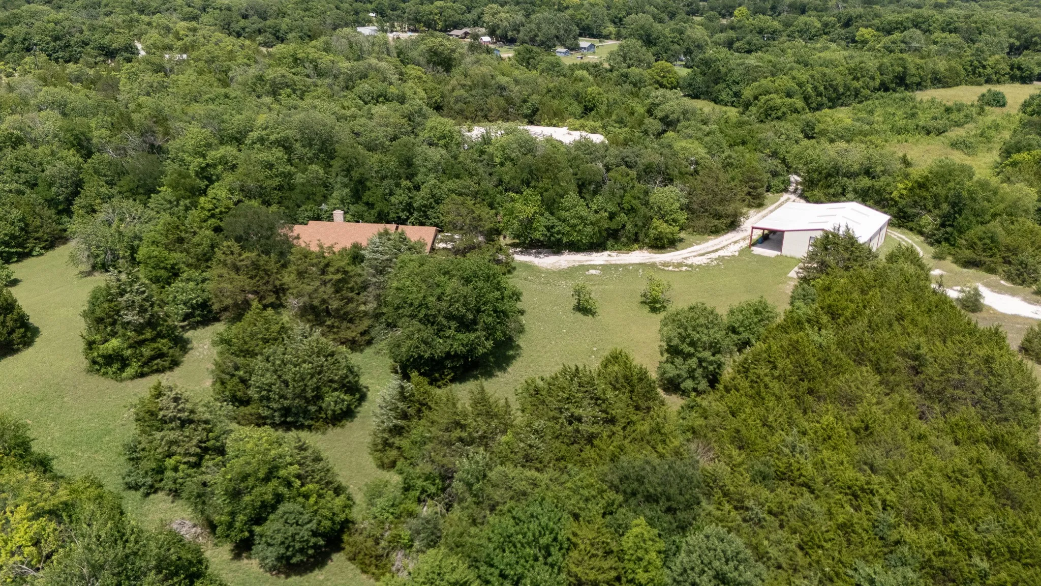 Single Family Residence For Sale in Collin County , 101 Primrose, New Hope, Texas 75071, 3 Bedroom, 2 Bathroom, 2 Garage spaces, 2,366 Sqft, built in 1978, mls#21314619, Real Estate Agent in New Hope, Homes For Sale in Collin county, Homes For Sale in New Hope, Realtor in New Hope Texas, Real Estate Brokerage Independent Realty Texas, Luminita Cordes Realtor
