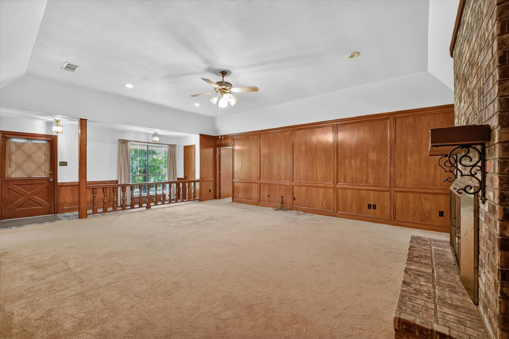 Single Family Residence For Sale in Collin County , 101 Primrose, New Hope, Texas 75071, 3 Bedroom, 2 Bathroom, 2 Garage spaces, 2,366 Sqft, built in 1978, mls#21314619, Real Estate Agent in New Hope, Homes For Sale in Collin county, Homes For Sale in New Hope, Realtor in New Hope Texas, Real Estate Brokerage Independent Realty Texas, Luminita Cordes Realtor