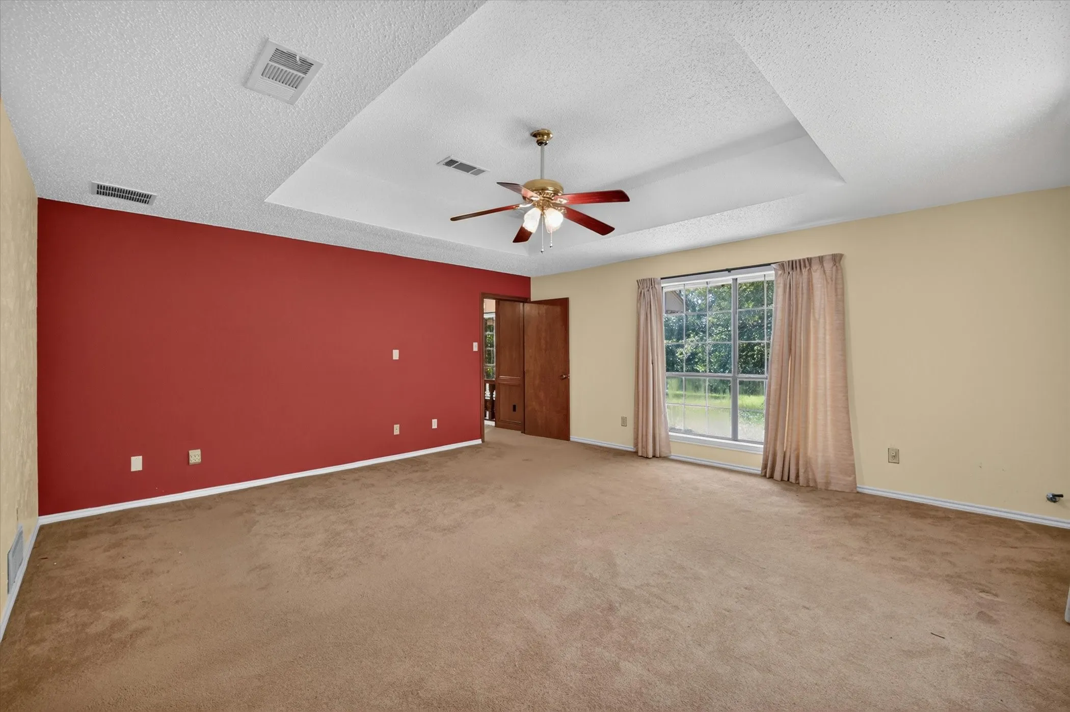 Single Family Residence For Sale in Collin County , 101 Primrose, New Hope, Texas 75071, 3 Bedroom, 2 Bathroom, 2 Garage spaces, 2,366 Sqft, built in 1978, mls#21314619, Real Estate Agent in New Hope, Homes For Sale in Collin county, Homes For Sale in New Hope, Realtor in New Hope Texas, Real Estate Brokerage Independent Realty Texas, Luminita Cordes Realtor