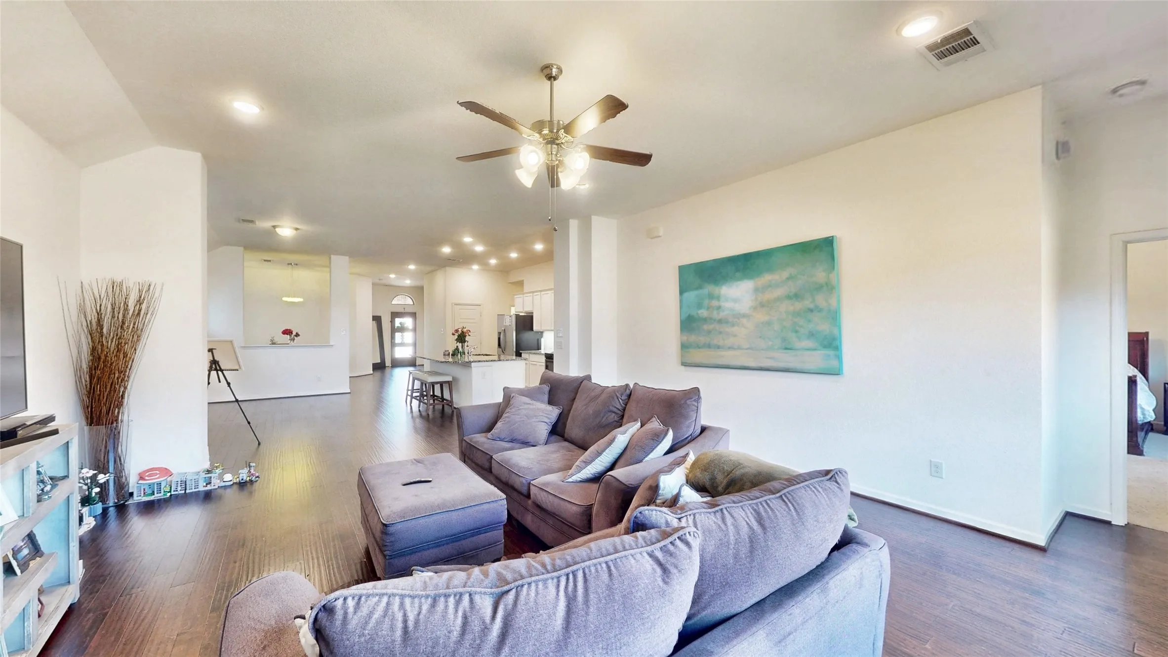 Single Family Residence For Sale in Kaufman County , 1636 Pike Drive, Forney, Texas 75126, 4 Bedroom, 3 Bathroom, 2 Garage spaces, 2,245 Sqft, built in 2017, mls#21314621, Real Estate Agent in Forney, Homes For Sale in Kaufman county, Homes For Sale in Forney, Realtor in Forney Texas, Real Estate Brokerage Independent Realty Texas, Luminita Cordes Realtor