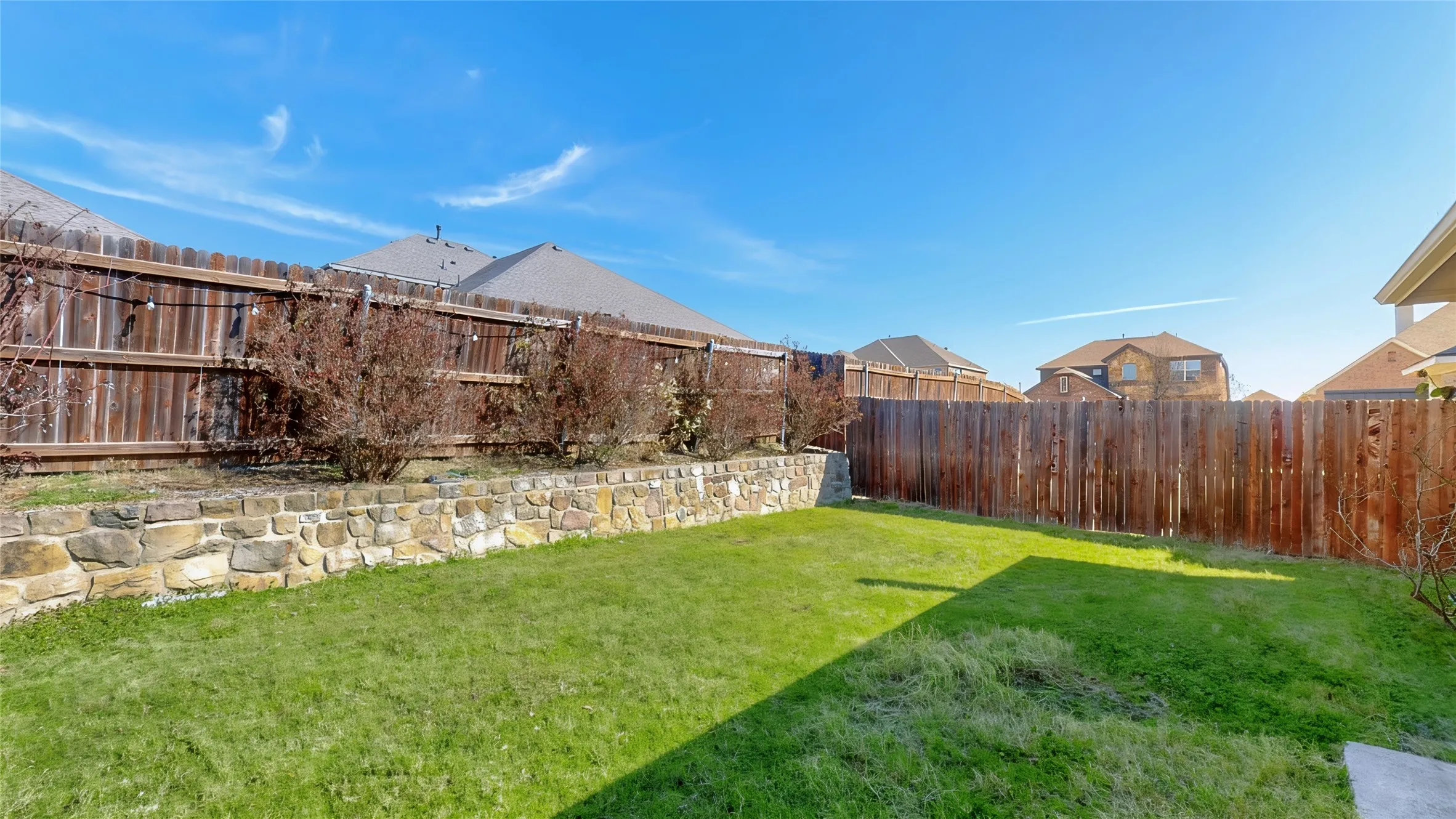 Single Family Residence For Sale in Kaufman County , 1636 Pike Drive, Forney, Texas 75126, 4 Bedroom, 3 Bathroom, 2 Garage spaces, 2,245 Sqft, built in 2017, mls#21314621, Real Estate Agent in Forney, Homes For Sale in Kaufman county, Homes For Sale in Forney, Realtor in Forney Texas, Real Estate Brokerage Independent Realty Texas, Luminita Cordes Realtor