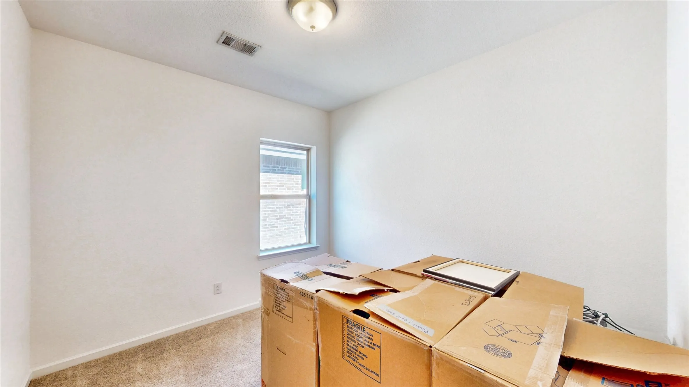 Single Family Residence For Sale in Kaufman County , 1636 Pike Drive, Forney, Texas 75126, 4 Bedroom, 3 Bathroom, 2 Garage spaces, 2,245 Sqft, built in 2017, mls#21314621, Real Estate Agent in Forney, Homes For Sale in Kaufman county, Homes For Sale in Forney, Realtor in Forney Texas, Real Estate Brokerage Independent Realty Texas, Luminita Cordes Realtor