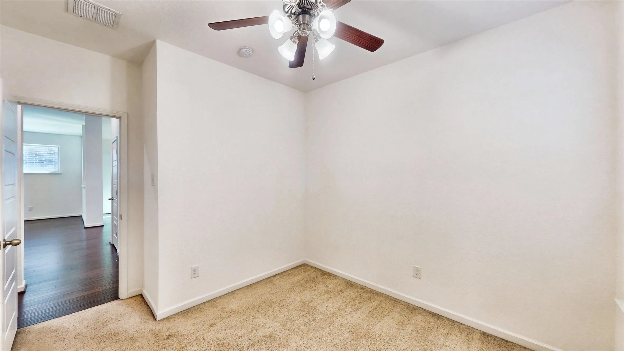 Single Family Residence For Sale in Kaufman County , 1636 Pike Drive, Forney, Texas 75126, 4 Bedroom, 3 Bathroom, 2 Garage spaces, 2,245 Sqft, built in 2017, mls#21314621, Real Estate Agent in Forney, Homes For Sale in Kaufman county, Homes For Sale in Forney, Realtor in Forney Texas, Real Estate Brokerage Independent Realty Texas, Luminita Cordes Realtor
