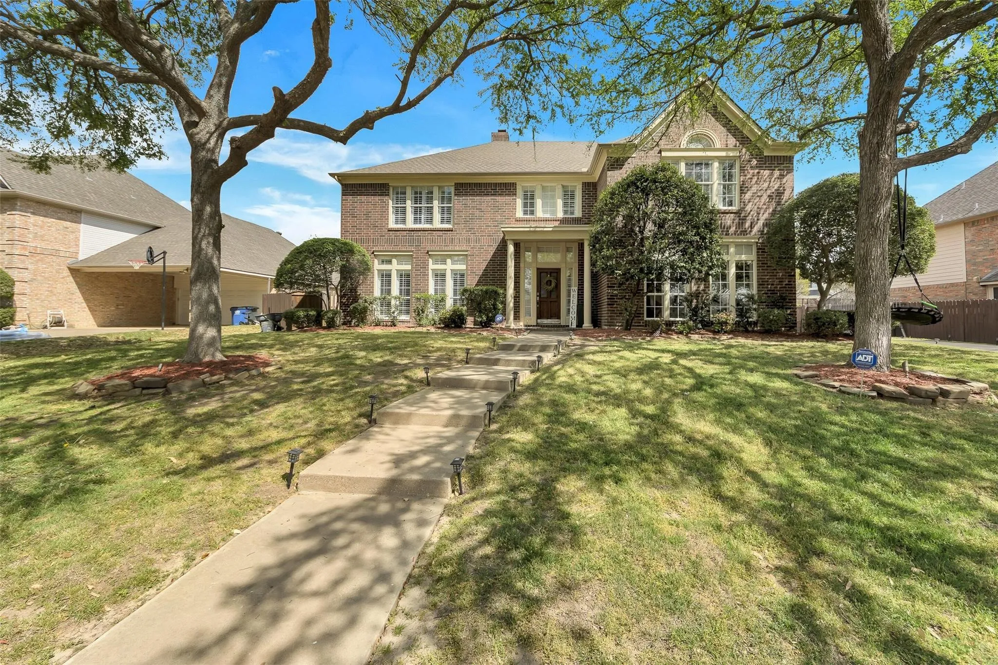 Single Family Residence For Rent in Tarrant County , 205 Bob O Link Drive, Southlake, Texas 76092, 5 Bedrooms, 4 Bathrooms, 3 Garage spaces, 5,163 Sqft, built in 1996, Price $6,250, mls#21314622, Real Estate Agent in Southlake, Homes For Rent in Tarrant county, Homes For Rent in Southlake, Realtor in Southlake Texas, Real Estate Brokerage Independent Realty Texas, Luminita Cordes Realtor