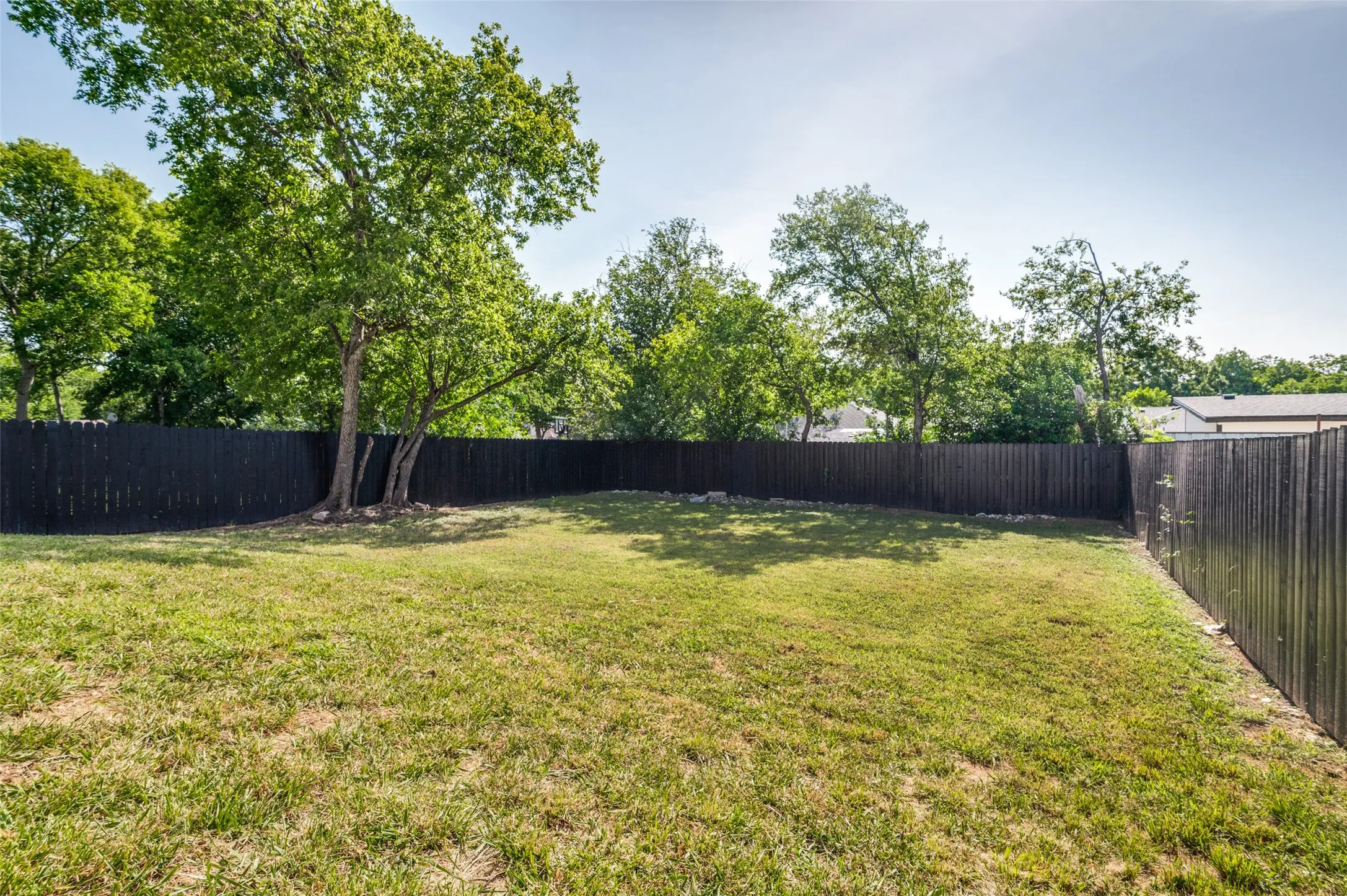 Single Family Residence For Sale in Dallas County , 512 Phinney Avenue, Cockrell Hill, Texas 75211, 4 Bedroom, 4 Bathroom, 2 Garage spaces, 2,628 Sqft, built in 2025, mls#21314627, Real Estate Agent in Cockrell Hill, Homes For Sale in Dallas county, Homes For Sale in Cockrell Hill, Realtor in Cockrell Hill Texas, Real Estate Brokerage Independent Realty Texas, Luminita Cordes Realtor