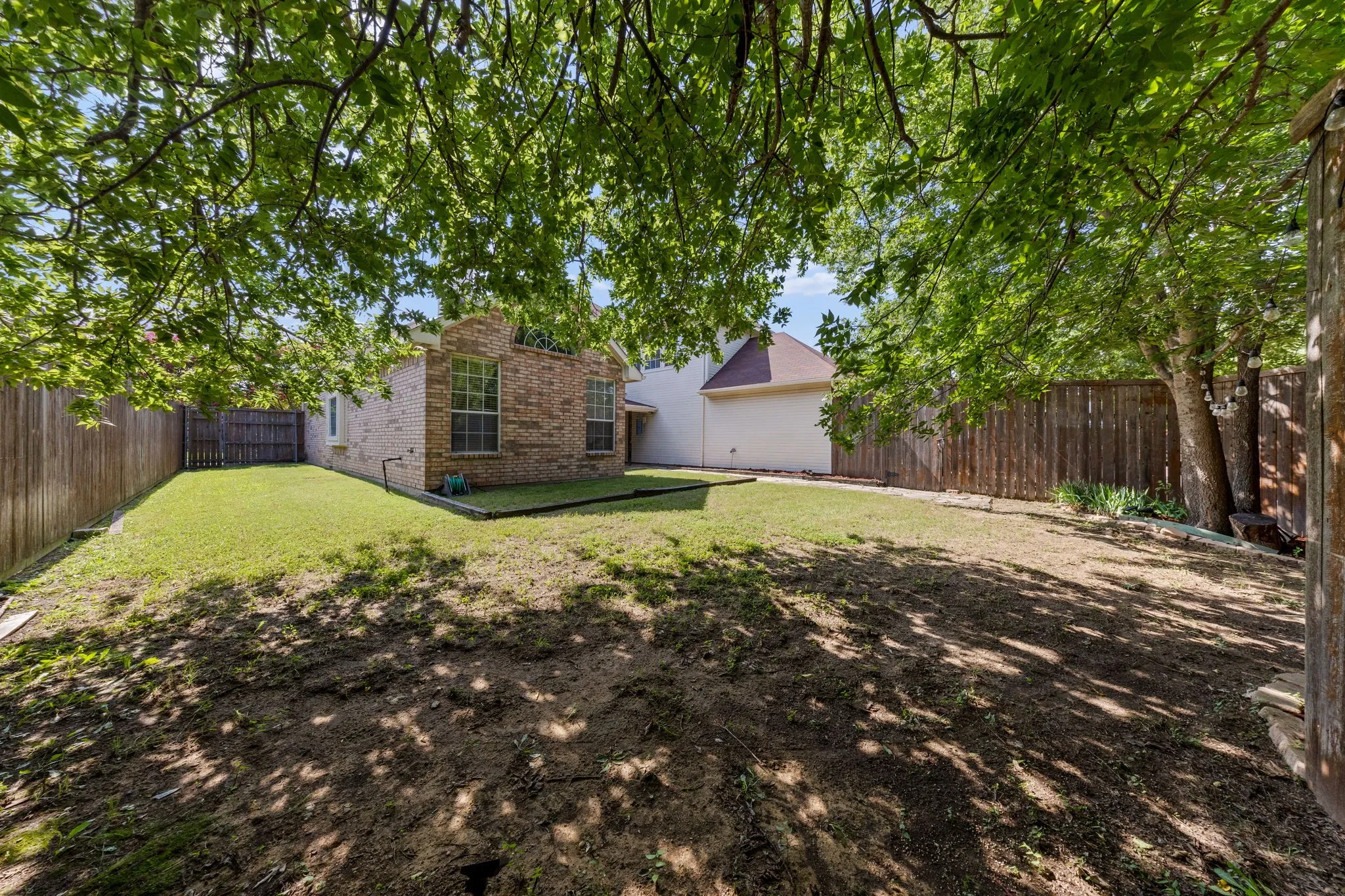 Single Family Residence For Sale in Collin County , 751 Yellowstone Drive, Allen, Texas 75002, 5 Bedroom, 3 Bathroom, 2 Garage spaces, 3,156 Sqft, built in 1998, mls#21311128, Real Estate Agent in Allen, Homes For Sale in Collin county, Homes For Sale in Allen, Realtor in Allen Texas, Real Estate Brokerage Independent Realty Texas, Luminita Cordes Realtor