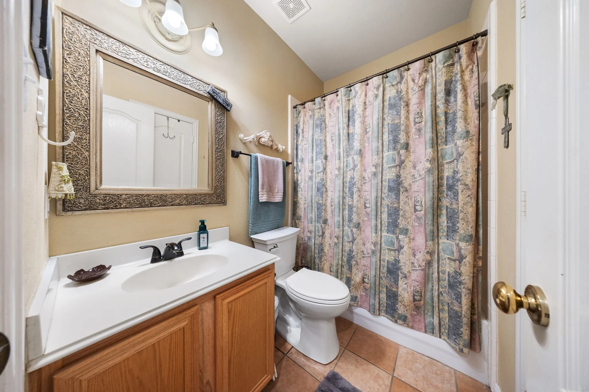 Single Family Residence For Sale in Collin County , 751 Yellowstone Drive, Allen, Texas 75002, 5 Bedroom, 3 Bathroom, 2 Garage spaces, 3,156 Sqft, built in 1998, mls#21311128, Real Estate Agent in Allen, Homes For Sale in Collin county, Homes For Sale in Allen, Realtor in Allen Texas, Real Estate Brokerage Independent Realty Texas, Luminita Cordes Realtor