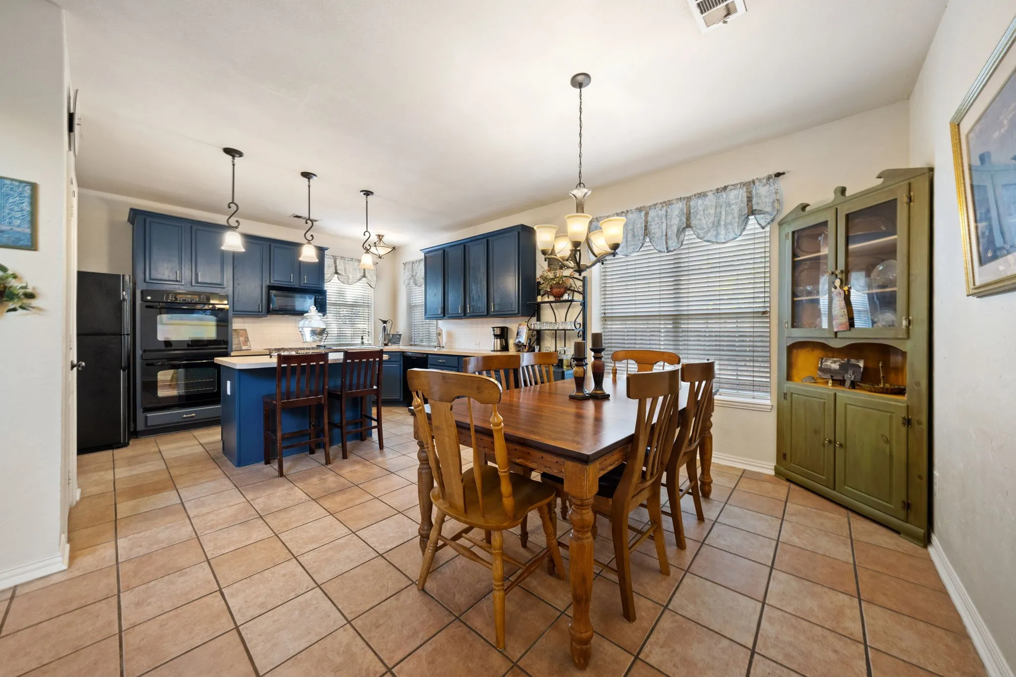 Single Family Residence For Sale in Collin County , 751 Yellowstone Drive, Allen, Texas 75002, 5 Bedroom, 3 Bathroom, 2 Garage spaces, 3,156 Sqft, built in 1998, mls#21311128, Real Estate Agent in Allen, Homes For Sale in Collin county, Homes For Sale in Allen, Realtor in Allen Texas, Real Estate Brokerage Independent Realty Texas, Luminita Cordes Realtor