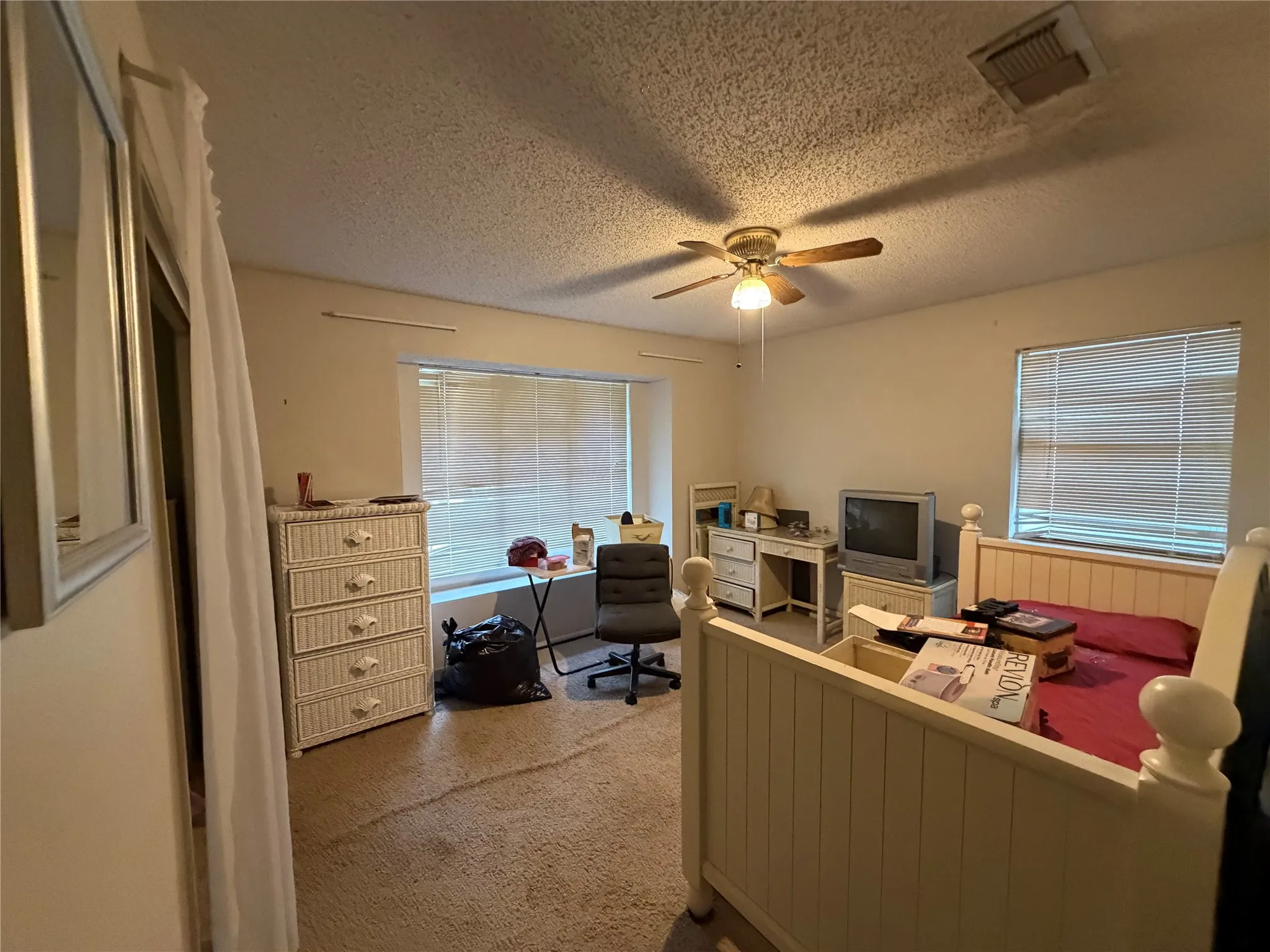 Single Family Residence For Sale in Wise County , 1411 N Business 287, Decatur, Texas 76234, 3 Bedroom, 2 Bathroom, Garage spaces, 2,070 Sqft, built in 1976, mls#21312550, Real Estate Agent in Decatur, Homes For Sale in Wise county, Homes For Sale in Decatur, Realtor in Decatur Texas, Real Estate Brokerage Independent Realty Texas, Luminita Cordes Realtor