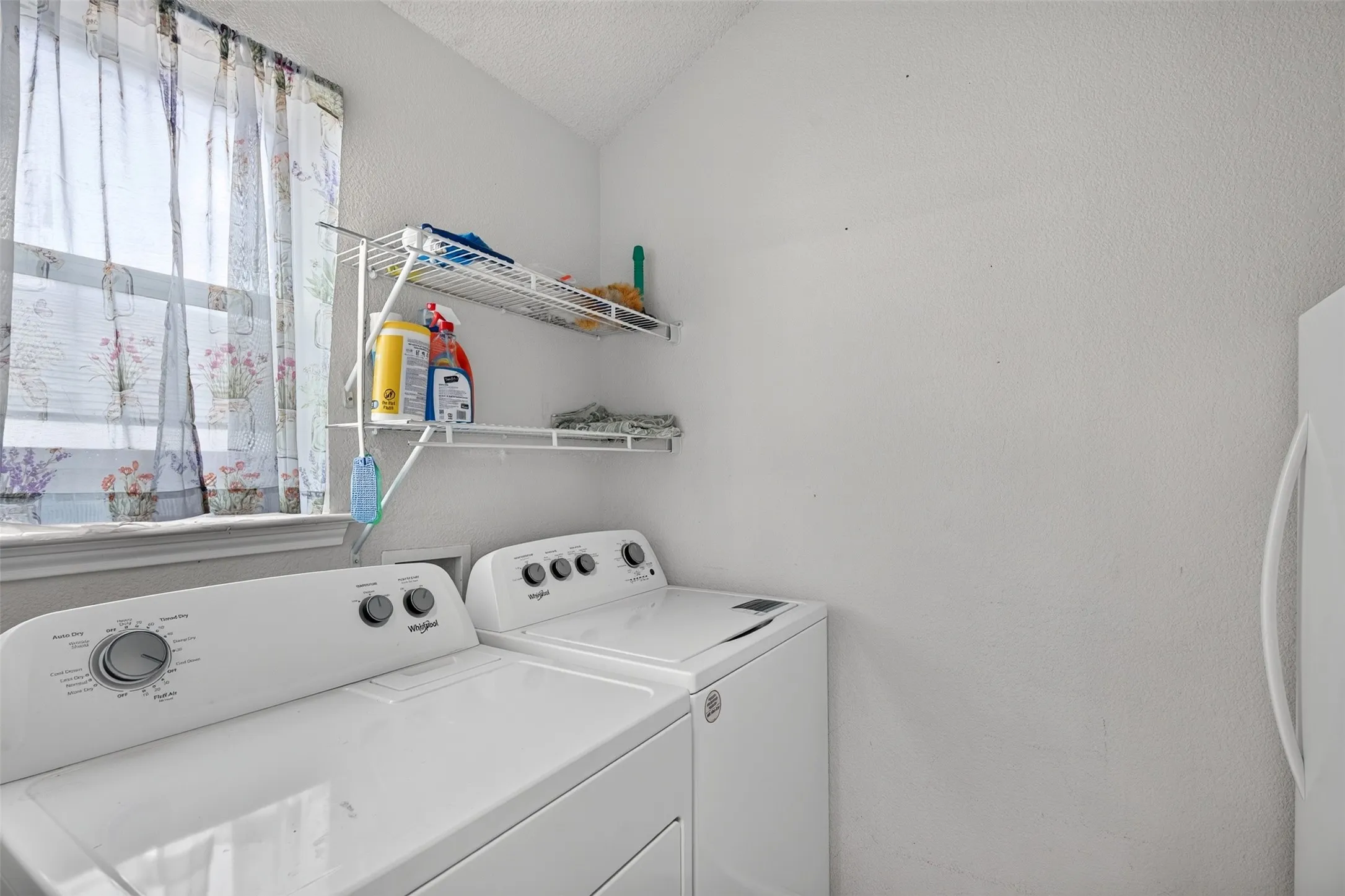 Single Family Residence For Sale in Tarrant County , 10208 Dallam Lane, Fort Worth, Texas 76108, 4 Bedroom, 2 Bathroom, 2 Garage spaces, 1,890 Sqft, built in 2003, mls#21312159, Real Estate Agent in Fort Worth, Homes For Sale in Tarrant county, Homes For Sale in Fort Worth, Realtor in Fort Worth Texas, Real Estate Brokerage Independent Realty Texas, Luminita Cordes Realtor