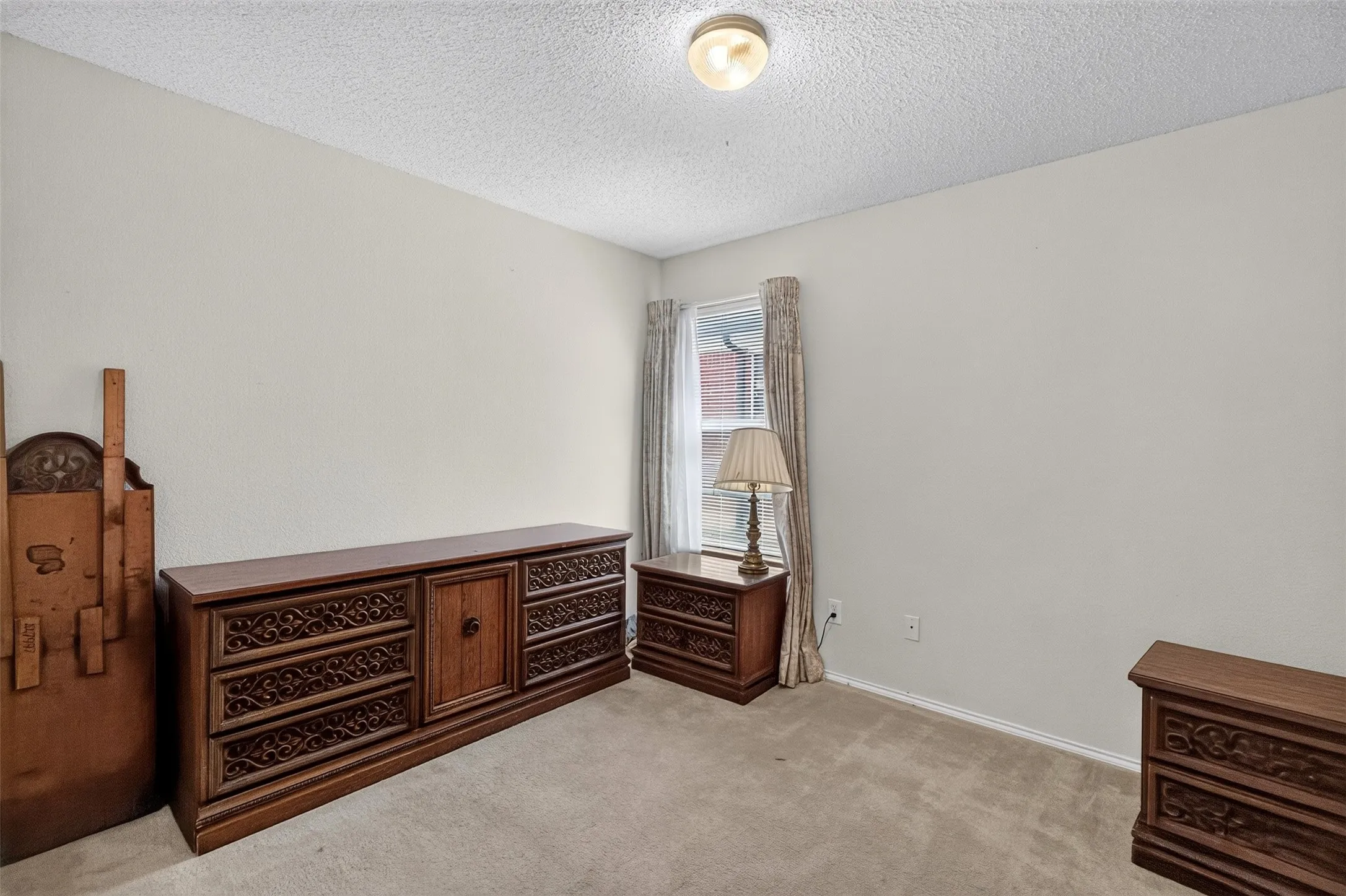 Single Family Residence For Sale in Tarrant County , 10208 Dallam Lane, Fort Worth, Texas 76108, 4 Bedroom, 2 Bathroom, 2 Garage spaces, 1,890 Sqft, built in 2003, mls#21312159, Real Estate Agent in Fort Worth, Homes For Sale in Tarrant county, Homes For Sale in Fort Worth, Realtor in Fort Worth Texas, Real Estate Brokerage Independent Realty Texas, Luminita Cordes Realtor