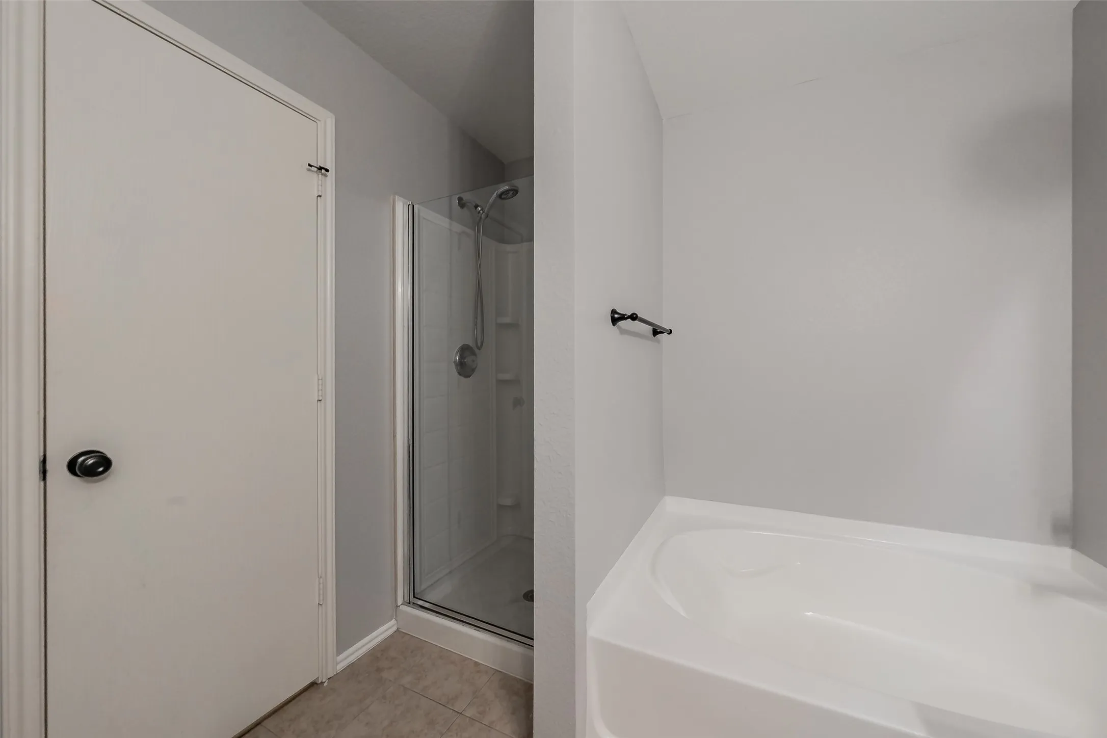 Single Family Residence For Sale in Dallas County , 3015 Goldenrod Drive, Lancaster, Texas 75134, 3 Bedroom, 2 Bathroom, 2 Garage spaces, 1,974 Sqft, built in 2006, mls#21314613, Real Estate Agent in Lancaster, Homes For Sale in Dallas county, Homes For Sale in Lancaster, Realtor in Lancaster Texas, Real Estate Brokerage Independent Realty Texas, Luminita Cordes Realtor