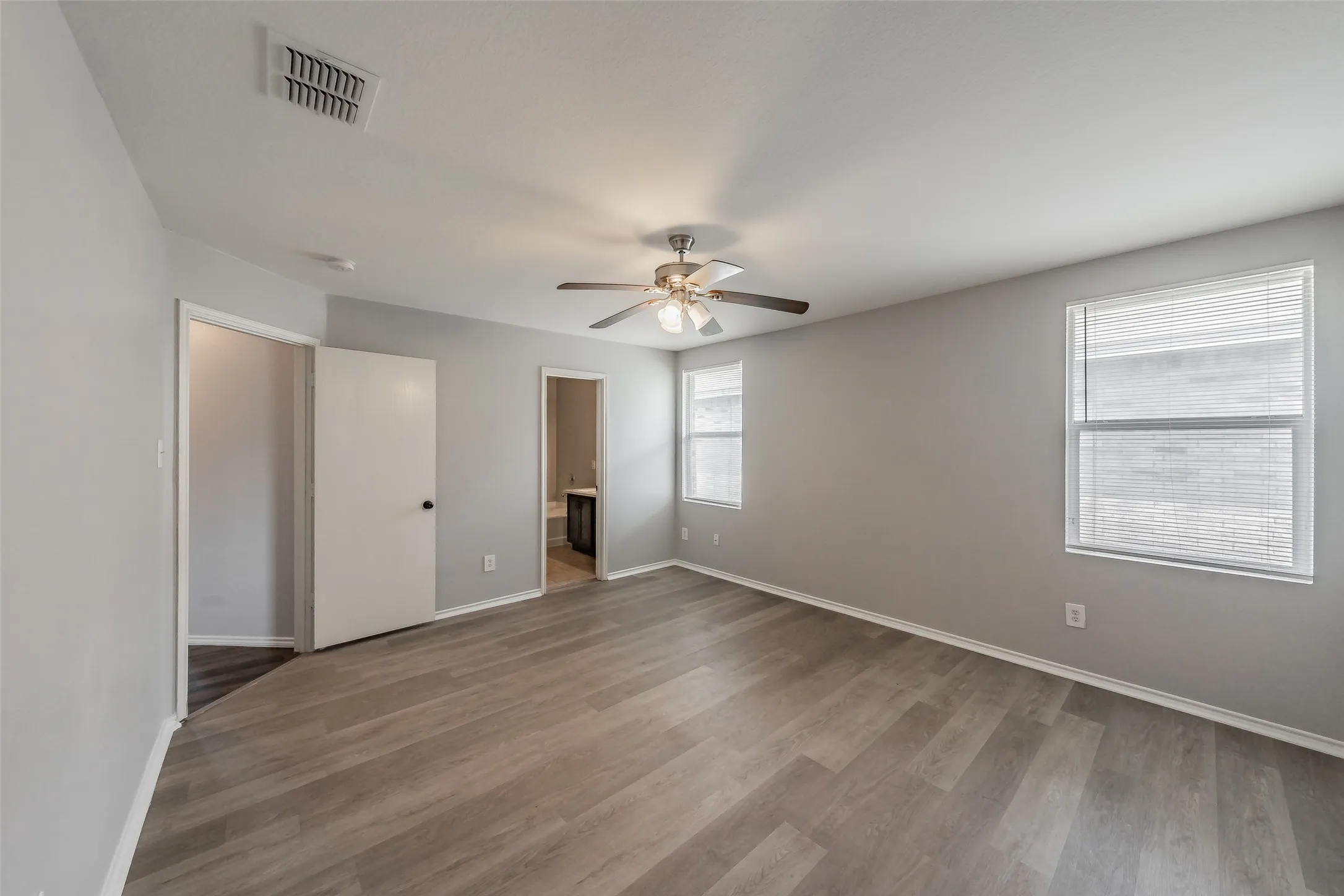 Single Family Residence For Sale in Dallas County , 3015 Goldenrod Drive, Lancaster, Texas 75134, 3 Bedroom, 2 Bathroom, 2 Garage spaces, 1,974 Sqft, built in 2006, mls#21314613, Real Estate Agent in Lancaster, Homes For Sale in Dallas county, Homes For Sale in Lancaster, Realtor in Lancaster Texas, Real Estate Brokerage Independent Realty Texas, Luminita Cordes Realtor