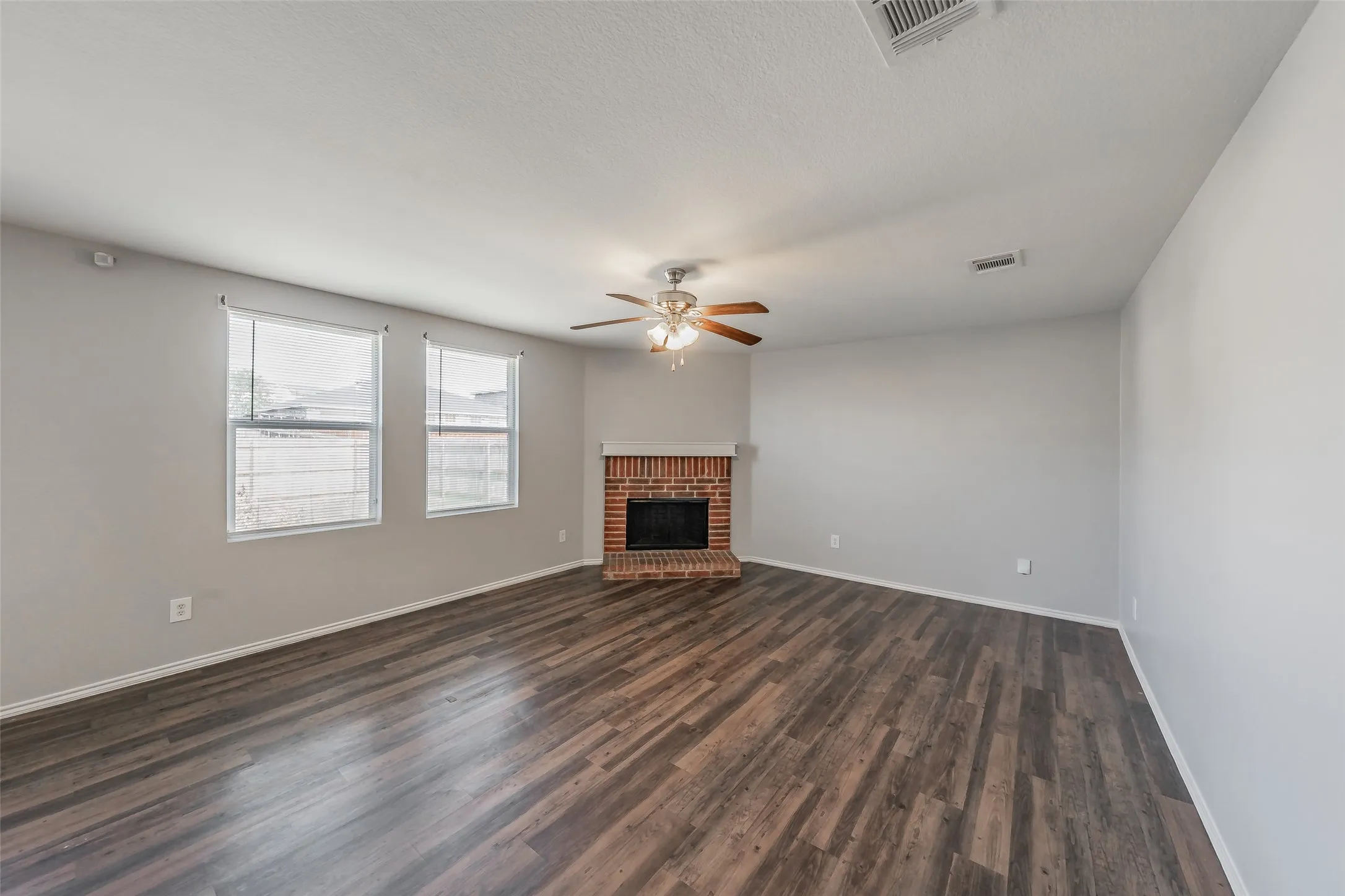 Single Family Residence For Sale in Dallas County , 3015 Goldenrod Drive, Lancaster, Texas 75134, 3 Bedroom, 2 Bathroom, 2 Garage spaces, 1,974 Sqft, built in 2006, mls#21314613, Real Estate Agent in Lancaster, Homes For Sale in Dallas county, Homes For Sale in Lancaster, Realtor in Lancaster Texas, Real Estate Brokerage Independent Realty Texas, Luminita Cordes Realtor