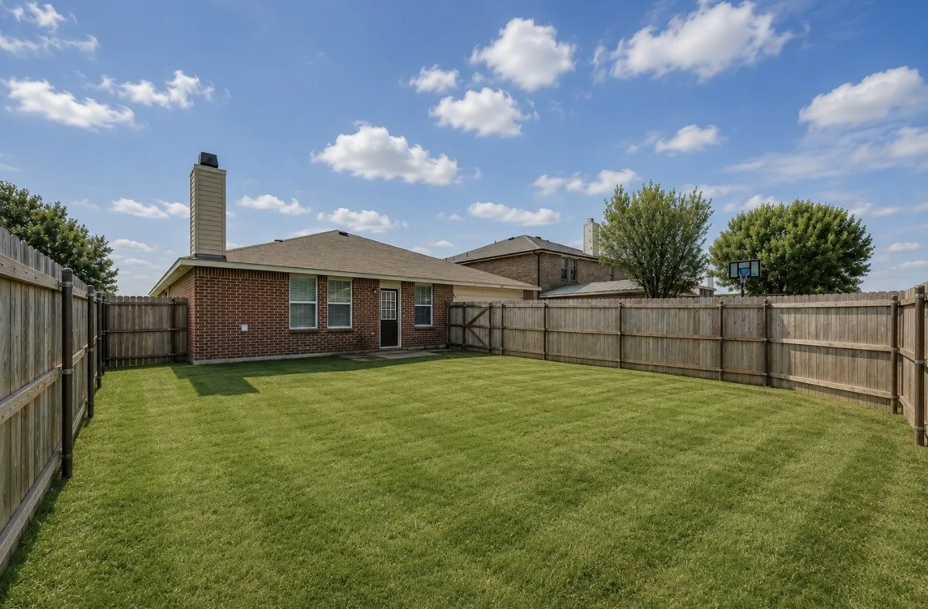 Single Family Residence For Sale in Dallas County , 3015 Goldenrod Drive, Lancaster, Texas 75134, 3 Bedroom, 2 Bathroom, 2 Garage spaces, 1,974 Sqft, built in 2006, mls#21314613, Real Estate Agent in Lancaster, Homes For Sale in Dallas county, Homes For Sale in Lancaster, Realtor in Lancaster Texas, Real Estate Brokerage Independent Realty Texas, Luminita Cordes Realtor