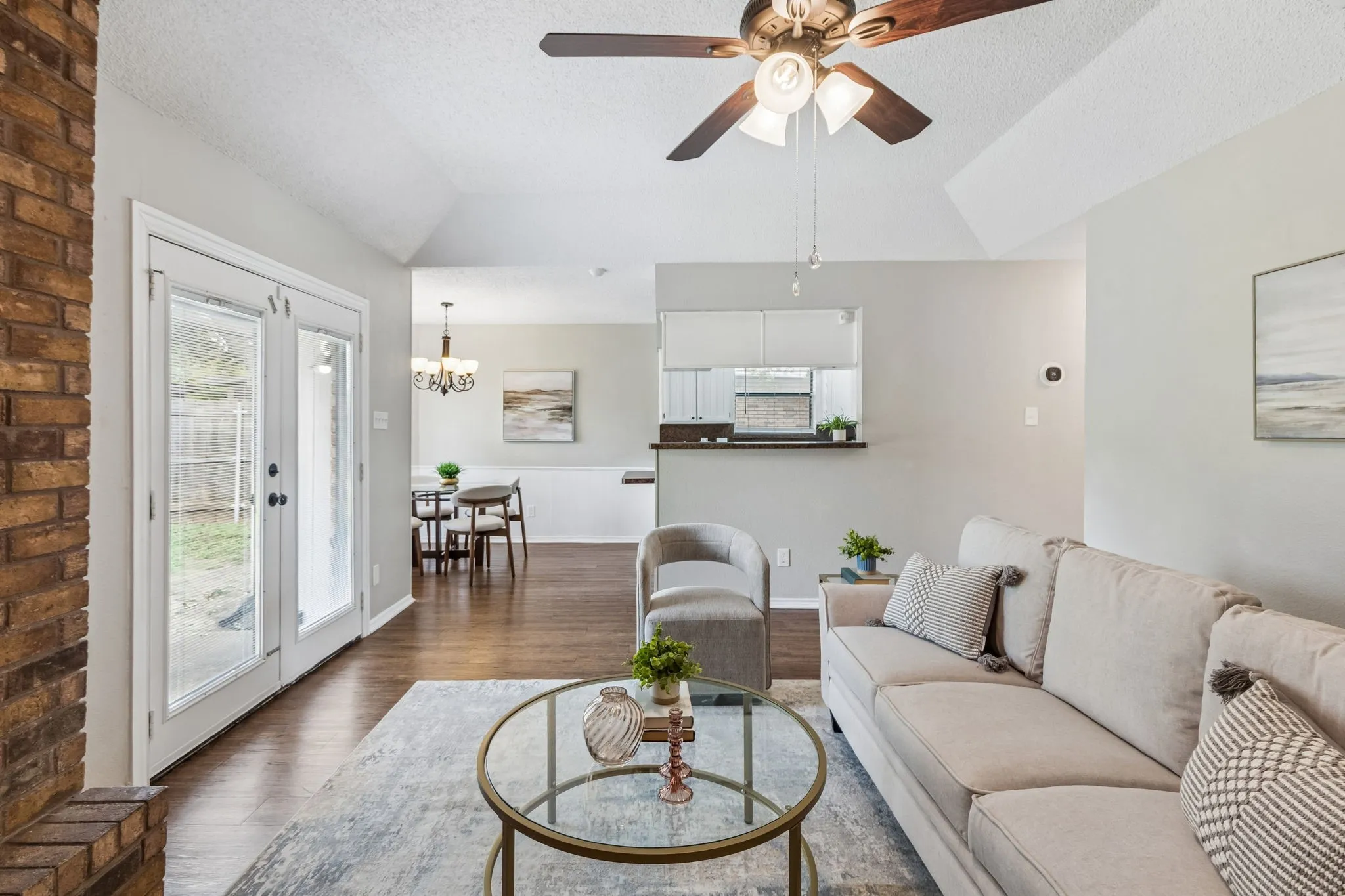 Single Family Residence For Sale in Tarrant County , 6308 Hunters Glen Drive, Watauga, Texas 76148, 3 Bedroom, 2 Bathroom, 2 Garage spaces, 1,174 Sqft, built in 1986, mls#21314634, Real Estate Agent in Watauga, Homes For Sale in Tarrant county, Homes For Sale in Watauga, Realtor in Watauga Texas, Real Estate Brokerage Independent Realty Texas, Luminita Cordes Realtor