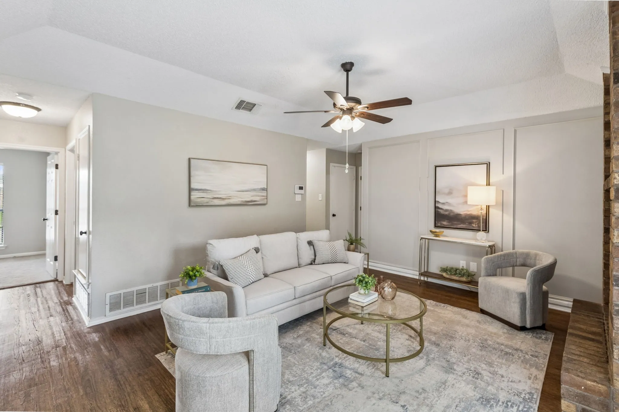 Single Family Residence For Sale in Tarrant County , 6308 Hunters Glen Drive, Watauga, Texas 76148, 3 Bedroom, 2 Bathroom, 2 Garage spaces, 1,174 Sqft, built in 1986, mls#21314634, Real Estate Agent in Watauga, Homes For Sale in Tarrant county, Homes For Sale in Watauga, Realtor in Watauga Texas, Real Estate Brokerage Independent Realty Texas, Luminita Cordes Realtor