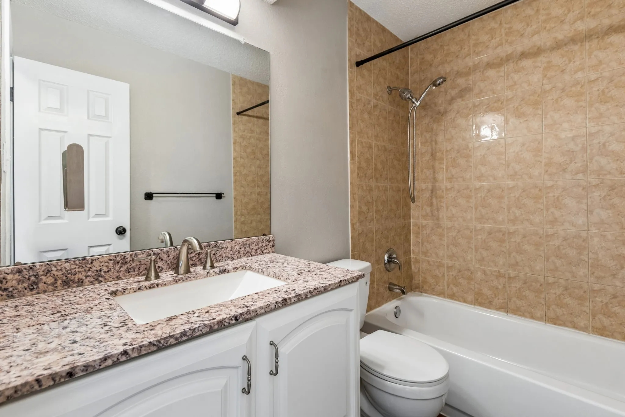 Single Family Residence For Sale in Tarrant County , 6308 Hunters Glen Drive, Watauga, Texas 76148, 3 Bedroom, 2 Bathroom, 2 Garage spaces, 1,174 Sqft, built in 1986, mls#21314634, Real Estate Agent in Watauga, Homes For Sale in Tarrant county, Homes For Sale in Watauga, Realtor in Watauga Texas, Real Estate Brokerage Independent Realty Texas, Luminita Cordes Realtor
