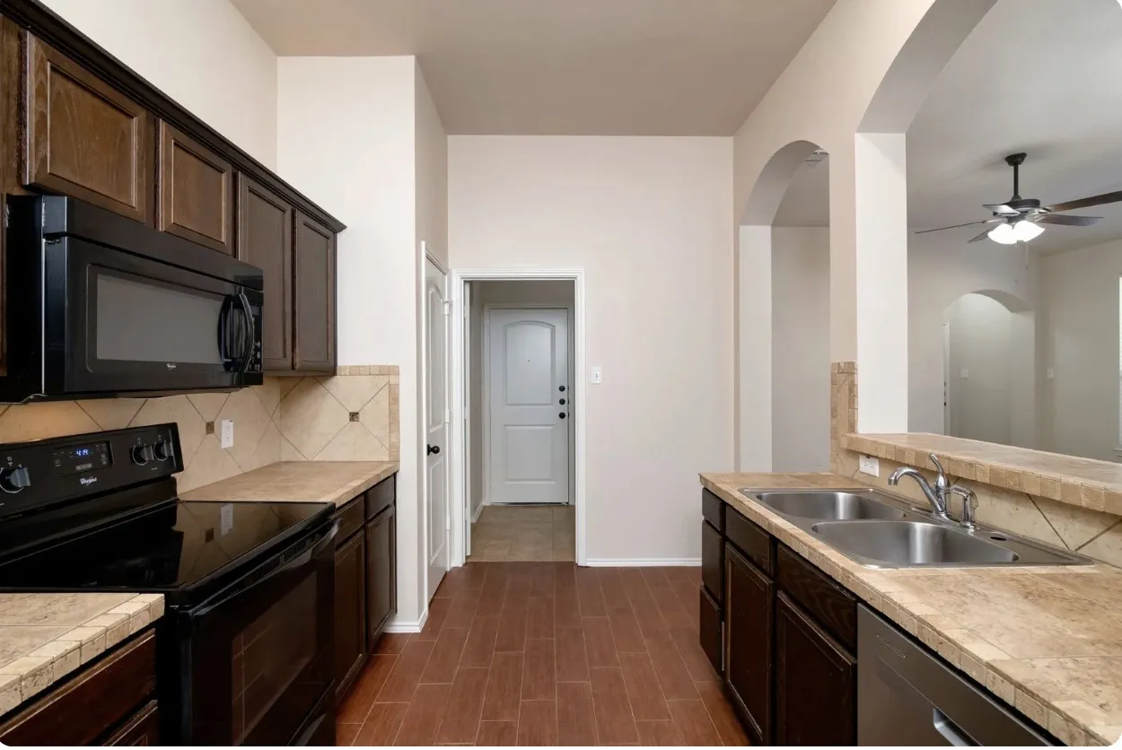 Duplex For Sale in Collin County , 356 & 358 Schirra Court, Lavon, Texas 75166, 6 Bedroom, 4 Bathroom, 2 Garage spaces, 2,404 Sqft, built in 2010, mls#21314529, Real Estate Agent in Lavon, Homes For Sale in Collin county, Homes For Sale in Lavon, Realtor in Lavon Texas, Real Estate Brokerage Independent Realty Texas, Luminita Cordes Realtor