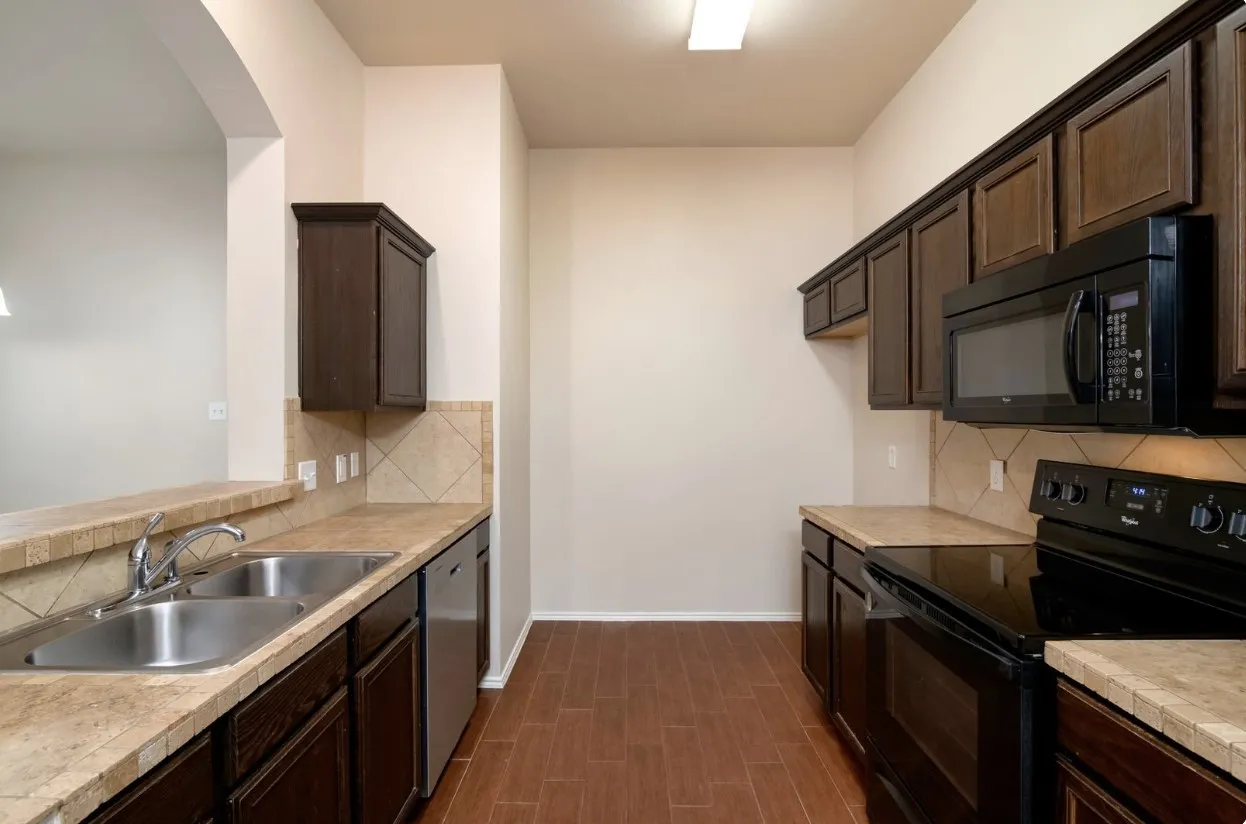 Duplex For Sale in Collin County , 356 & 358 Schirra Court, Lavon, Texas 75166, 6 Bedroom, 4 Bathroom, 2 Garage spaces, 2,404 Sqft, built in 2010, mls#21314529, Real Estate Agent in Lavon, Homes For Sale in Collin county, Homes For Sale in Lavon, Realtor in Lavon Texas, Real Estate Brokerage Independent Realty Texas, Luminita Cordes Realtor