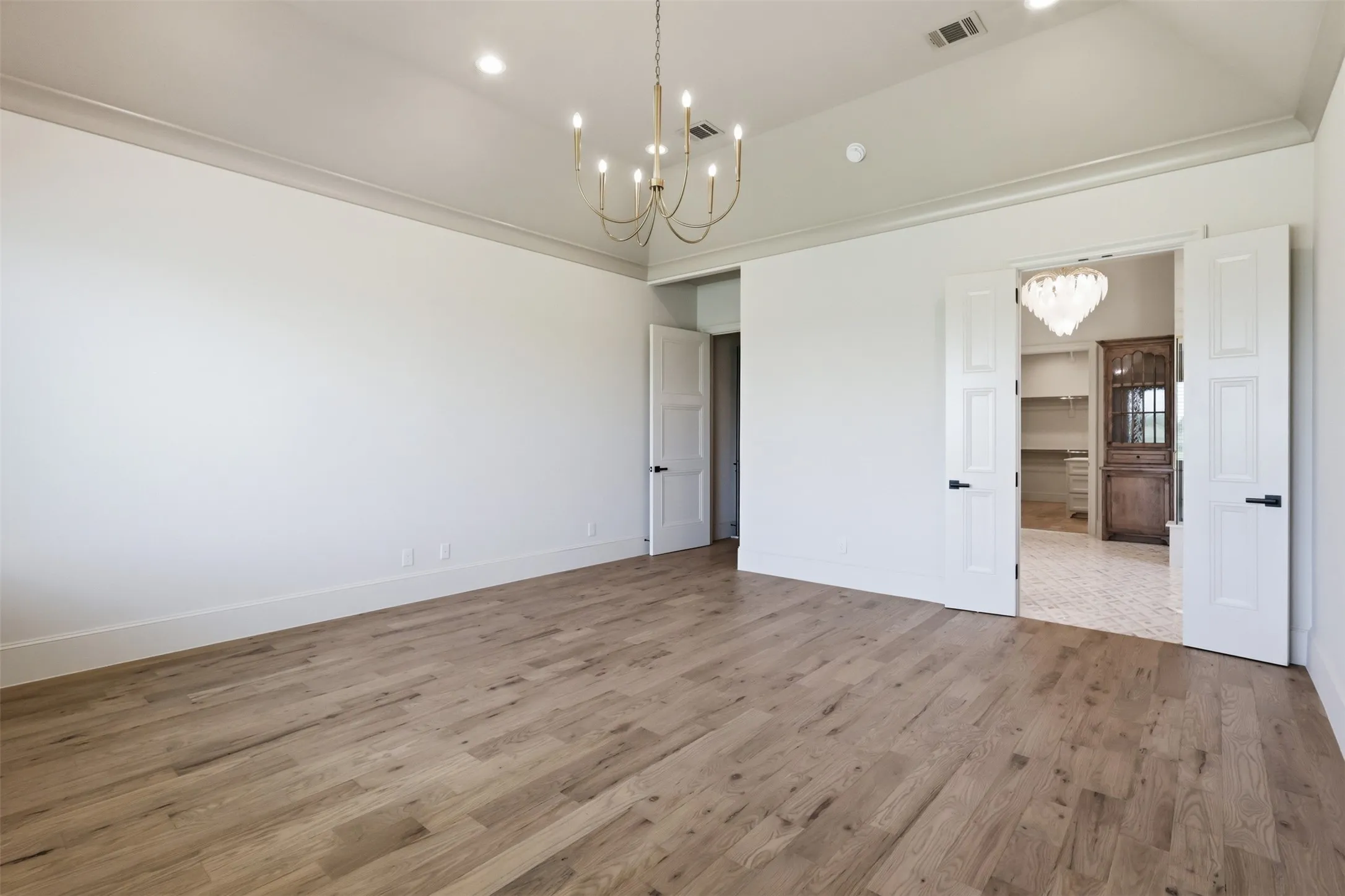 Single Family Residence For Sale in Denton County , 3500 Fairway Drive, Denton, Texas 76226, 4 Bedroom, 5 Bathroom, 3 Garage spaces, 5,359 Sqft, built in 2024, mls#21313536, Real Estate Agent in Denton, Homes For Sale in Denton county, Homes For Sale in Denton, Realtor in Denton Texas, Real Estate Brokerage Independent Realty Texas, Luminita Cordes Realtor
