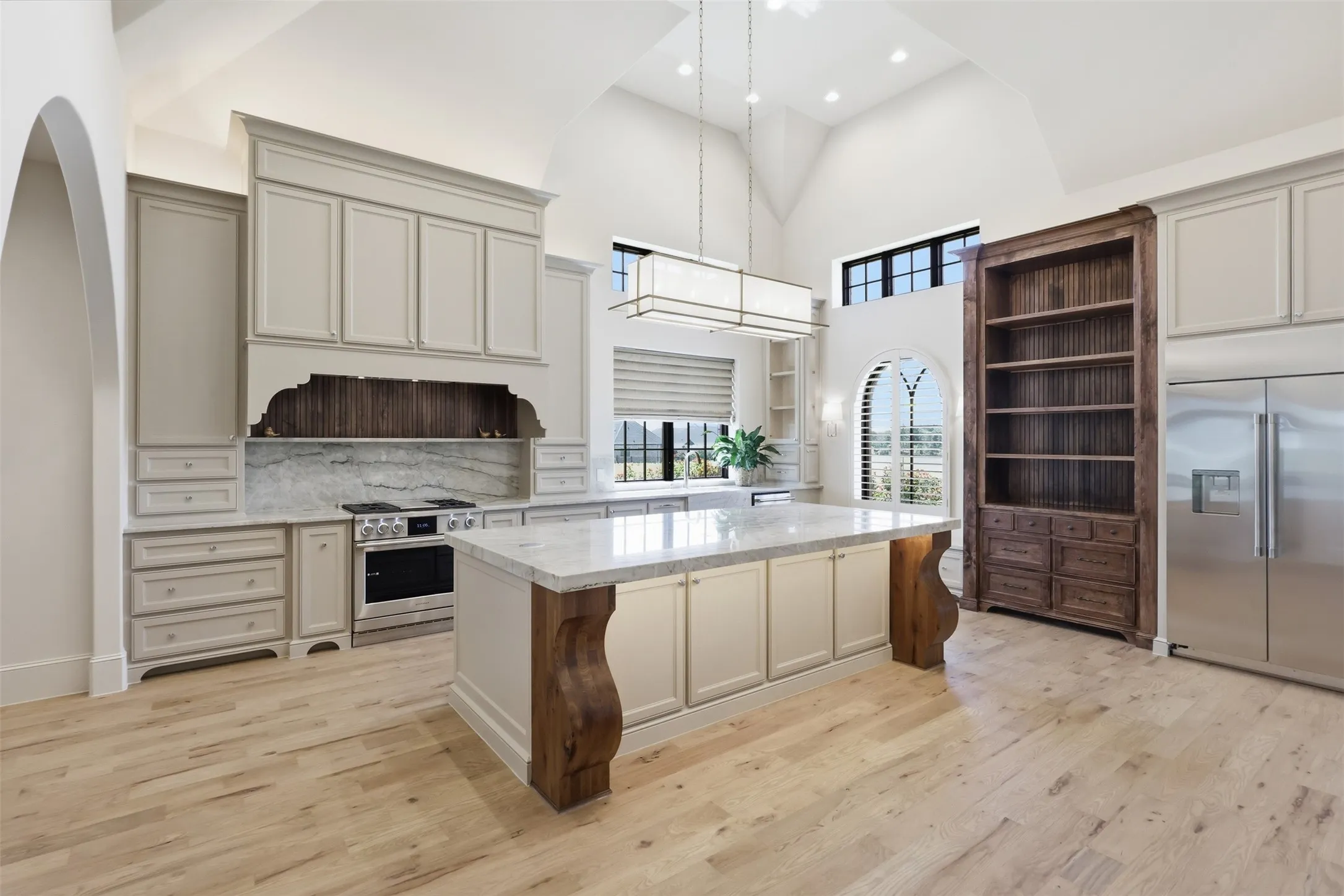 Single Family Residence For Sale in Denton County , 3500 Fairway Drive, Denton, Texas 76226, 4 Bedroom, 5 Bathroom, 3 Garage spaces, 5,359 Sqft, built in 2024, mls#21313536, Real Estate Agent in Denton, Homes For Sale in Denton county, Homes For Sale in Denton, Realtor in Denton Texas, Real Estate Brokerage Independent Realty Texas, Luminita Cordes Realtor