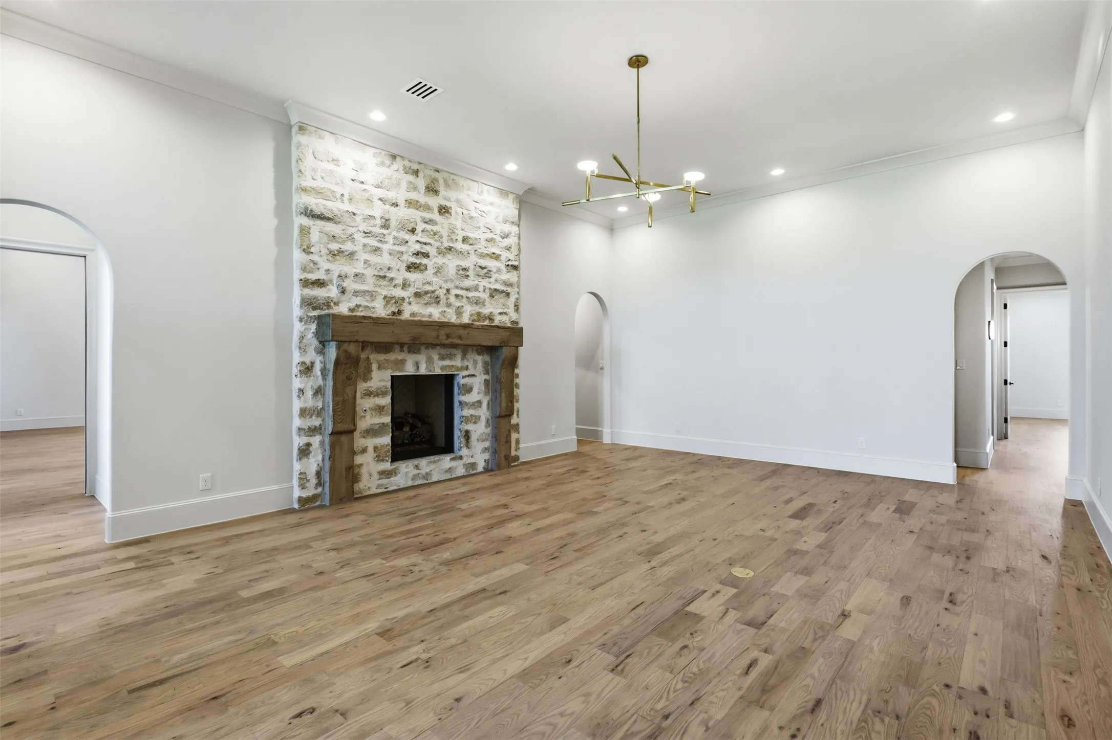 2nd Living Room