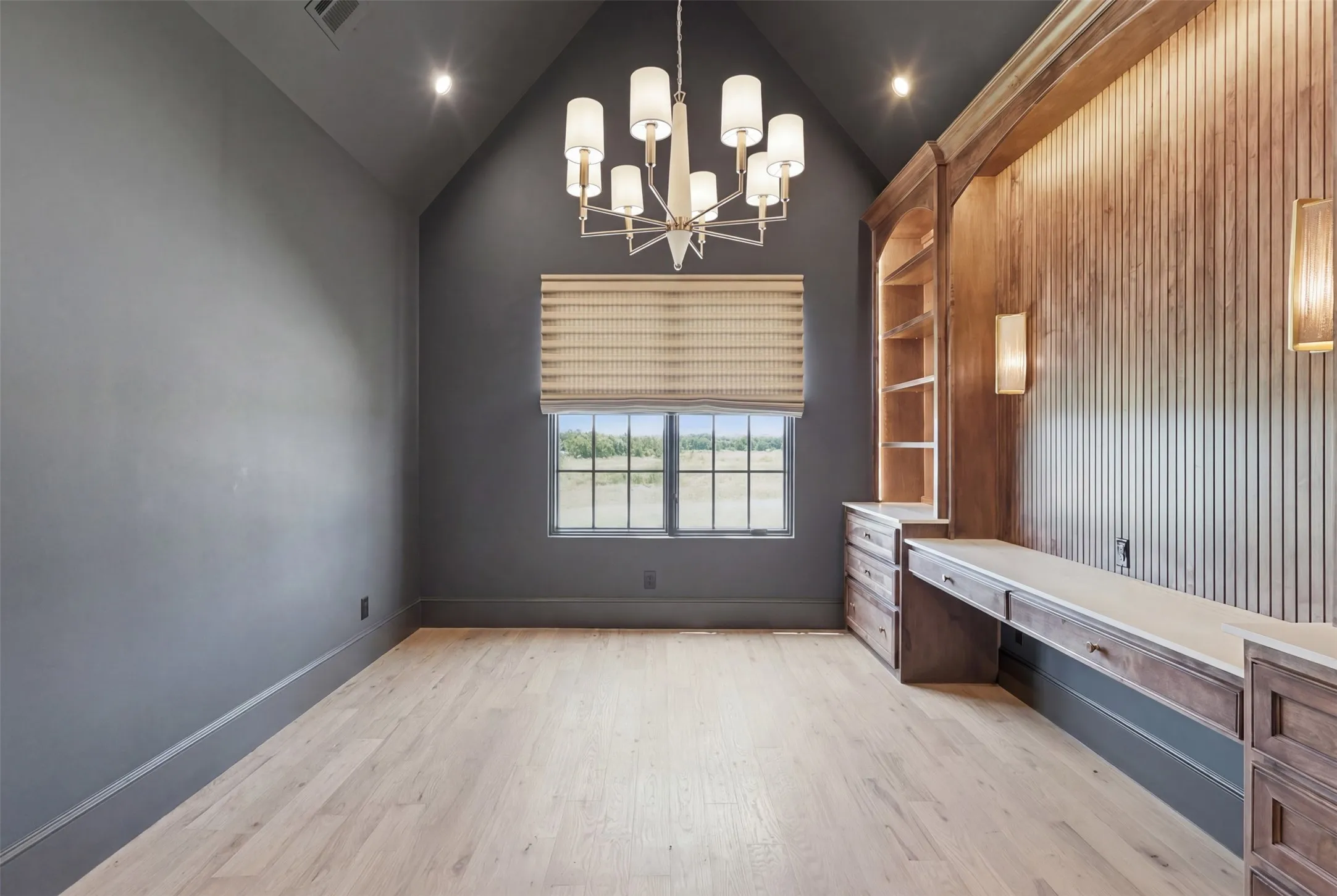 Single Family Residence For Sale in Denton County , 3500 Fairway Drive, Denton, Texas 76226, 4 Bedroom, 5 Bathroom, 3 Garage spaces, 5,359 Sqft, built in 2024, mls#21313536, Real Estate Agent in Denton, Homes For Sale in Denton county, Homes For Sale in Denton, Realtor in Denton Texas, Real Estate Brokerage Independent Realty Texas, Luminita Cordes Realtor