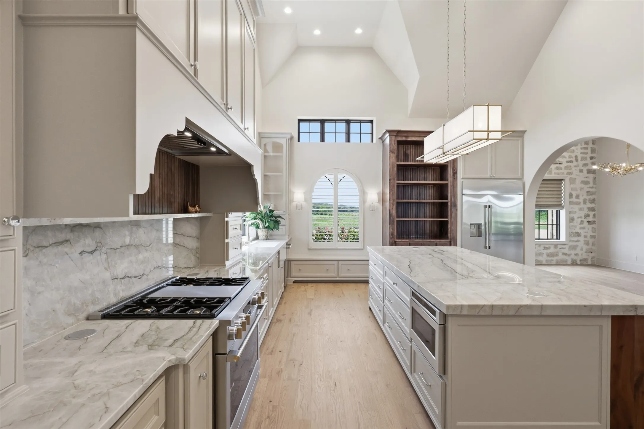 Single Family Residence For Sale in Denton County , 3500 Fairway Drive, Denton, Texas 76226, 4 Bedroom, 5 Bathroom, 3 Garage spaces, 5,359 Sqft, built in 2024, mls#21313536, Real Estate Agent in Denton, Homes For Sale in Denton county, Homes For Sale in Denton, Realtor in Denton Texas, Real Estate Brokerage Independent Realty Texas, Luminita Cordes Realtor