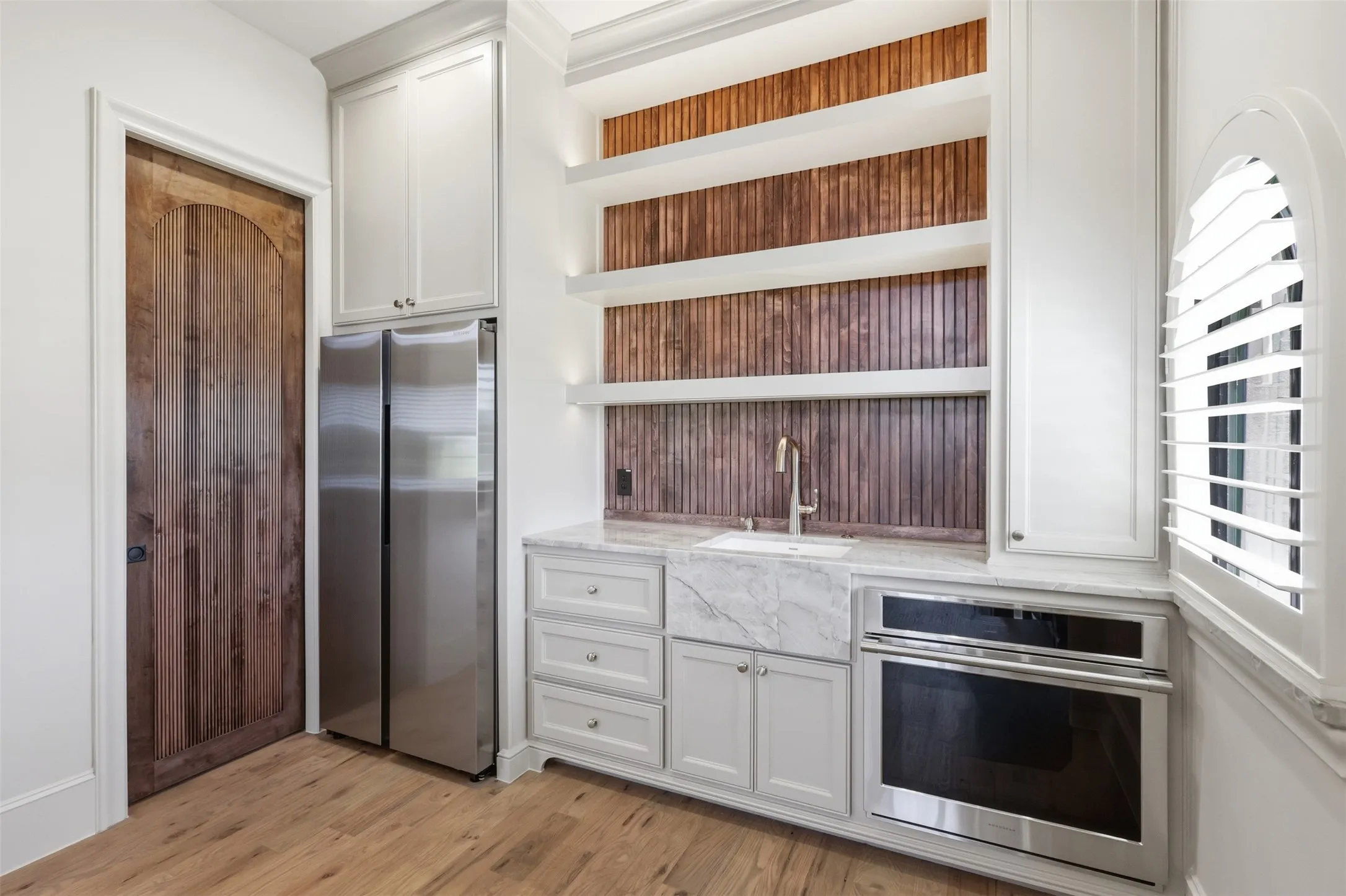 Single Family Residence For Sale in Denton County , 3500 Fairway Drive, Denton, Texas 76226, 4 Bedroom, 5 Bathroom, 3 Garage spaces, 5,359 Sqft, built in 2024, mls#21313536, Real Estate Agent in Denton, Homes For Sale in Denton county, Homes For Sale in Denton, Realtor in Denton Texas, Real Estate Brokerage Independent Realty Texas, Luminita Cordes Realtor