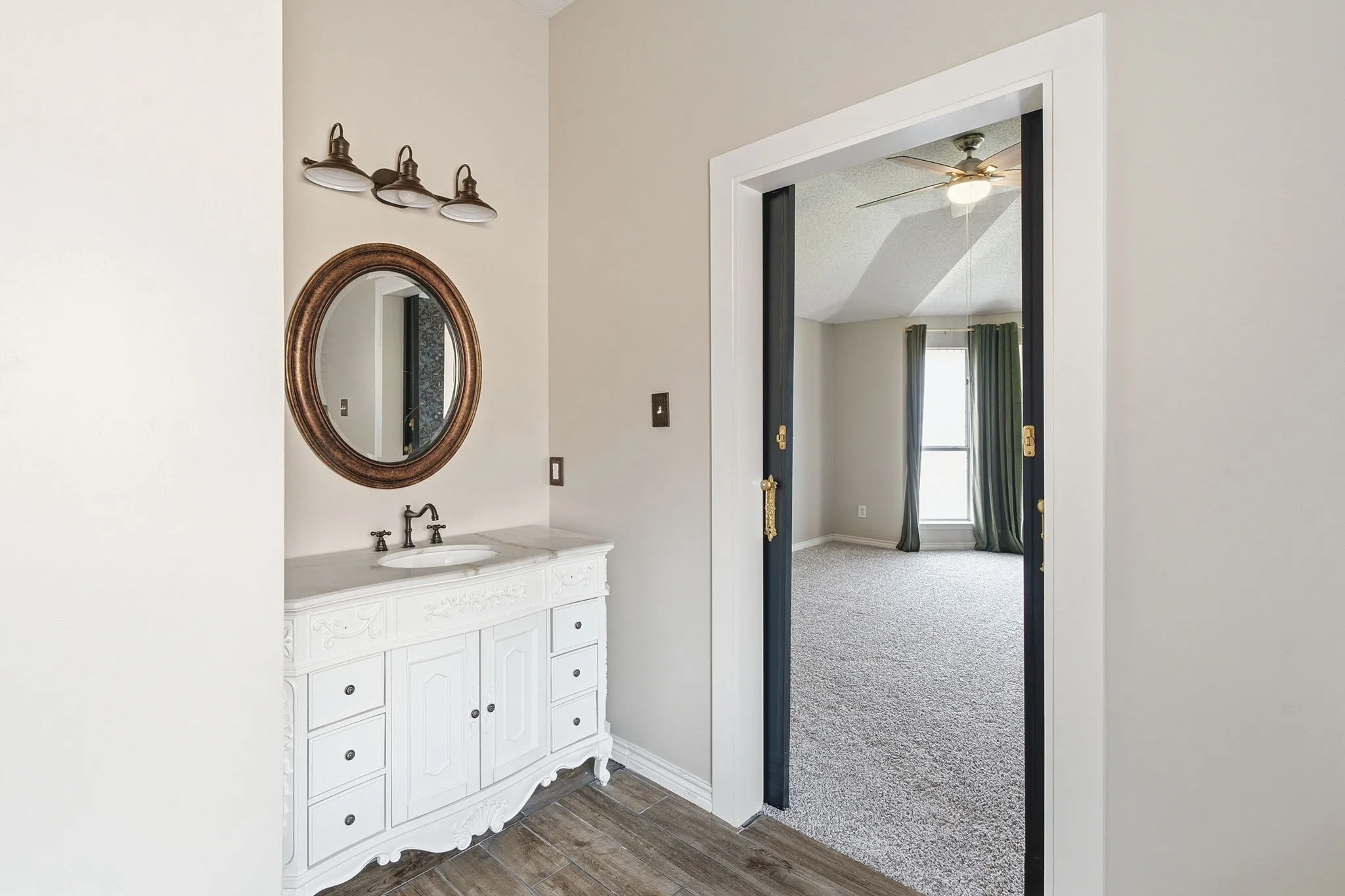 Single Family Residence For Sale in Collin County , 420 Brookwood Drive, Murphy, Texas 75094, 4 Bedroom, 3 Bathroom, 2 Garage spaces, 2,668 Sqft, built in 2001, mls#21312410, Real Estate Agent in Murphy, Homes For Sale in Collin county, Homes For Sale in Murphy, Realtor in Murphy Texas, Real Estate Brokerage Independent Realty Texas, Luminita Cordes Realtor