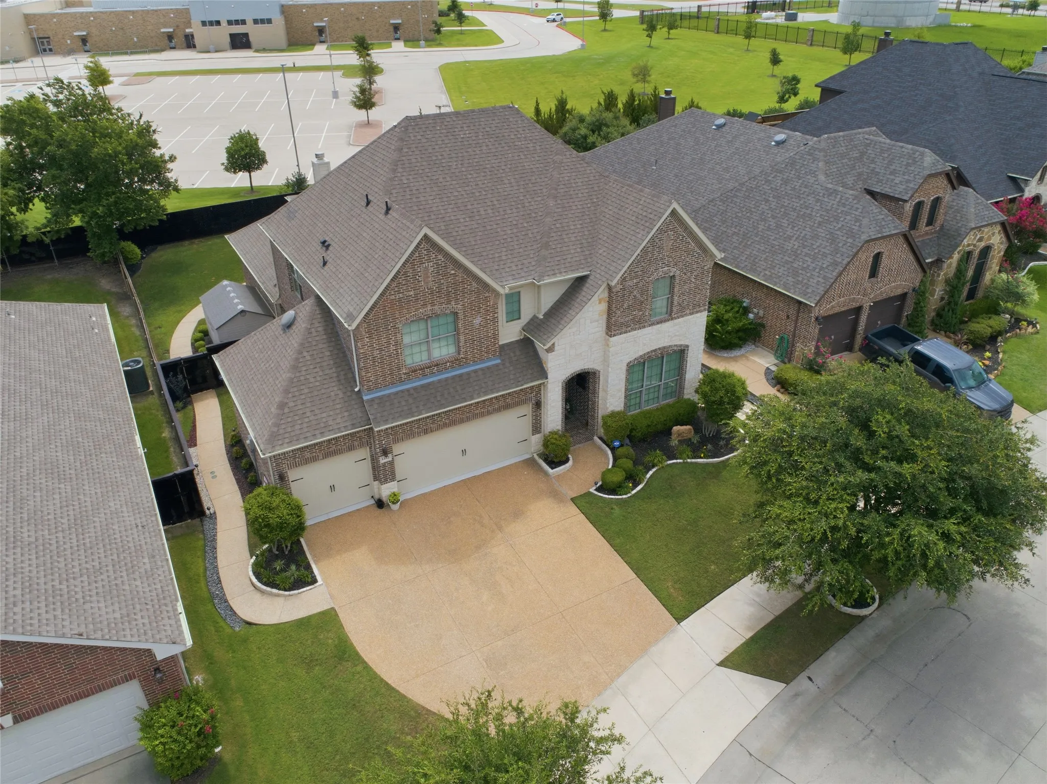 Single Family Residence For Sale in Denton County , 1332 Hudson Lane, Prosper, Texas 75078, 4 Bedroom, 4 Bathroom, 3 Garage spaces, 3,183 Sqft, built in 2016, mls#21313961, Real Estate Agent in Prosper, Homes For Sale in Denton county, Homes For Sale in Prosper, Realtor in Prosper Texas, Real Estate Brokerage Independent Realty Texas, Luminita Cordes Realtor