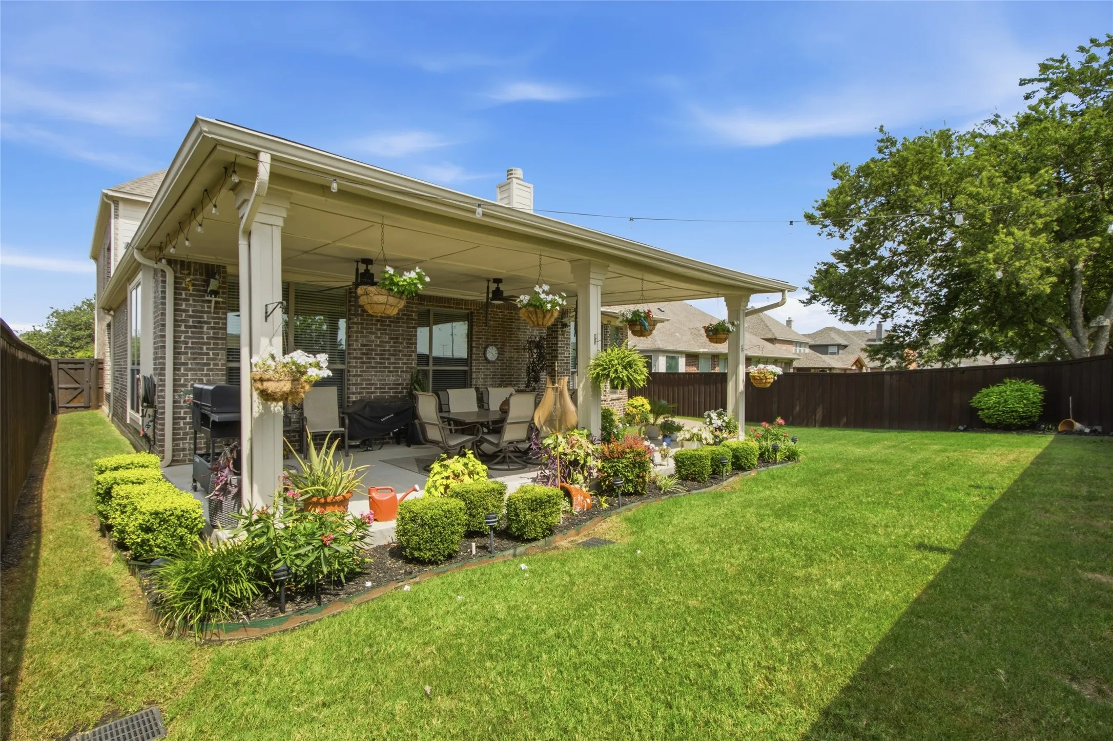 Single Family Residence For Sale in Denton County , 1332 Hudson Lane, Prosper, Texas 75078, 4 Bedroom, 4 Bathroom, 3 Garage spaces, 3,183 Sqft, built in 2016, mls#21313961, Real Estate Agent in Prosper, Homes For Sale in Denton county, Homes For Sale in Prosper, Realtor in Prosper Texas, Real Estate Brokerage Independent Realty Texas, Luminita Cordes Realtor