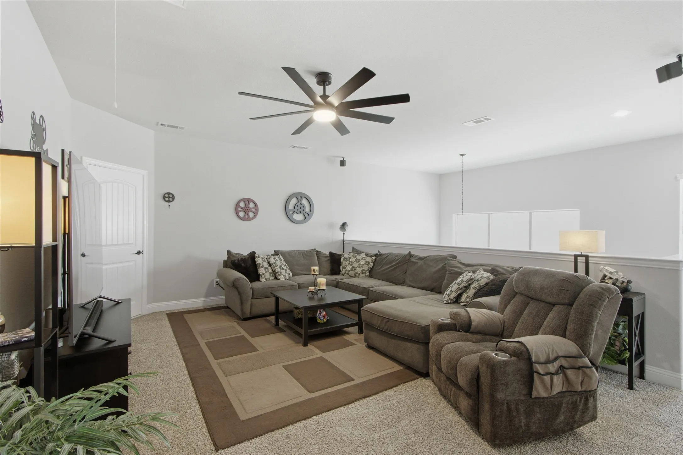 Single Family Residence For Sale in Denton County , 1332 Hudson Lane, Prosper, Texas 75078, 4 Bedroom, 4 Bathroom, 3 Garage spaces, 3,183 Sqft, built in 2016, mls#21313961, Real Estate Agent in Prosper, Homes For Sale in Denton county, Homes For Sale in Prosper, Realtor in Prosper Texas, Real Estate Brokerage Independent Realty Texas, Luminita Cordes Realtor