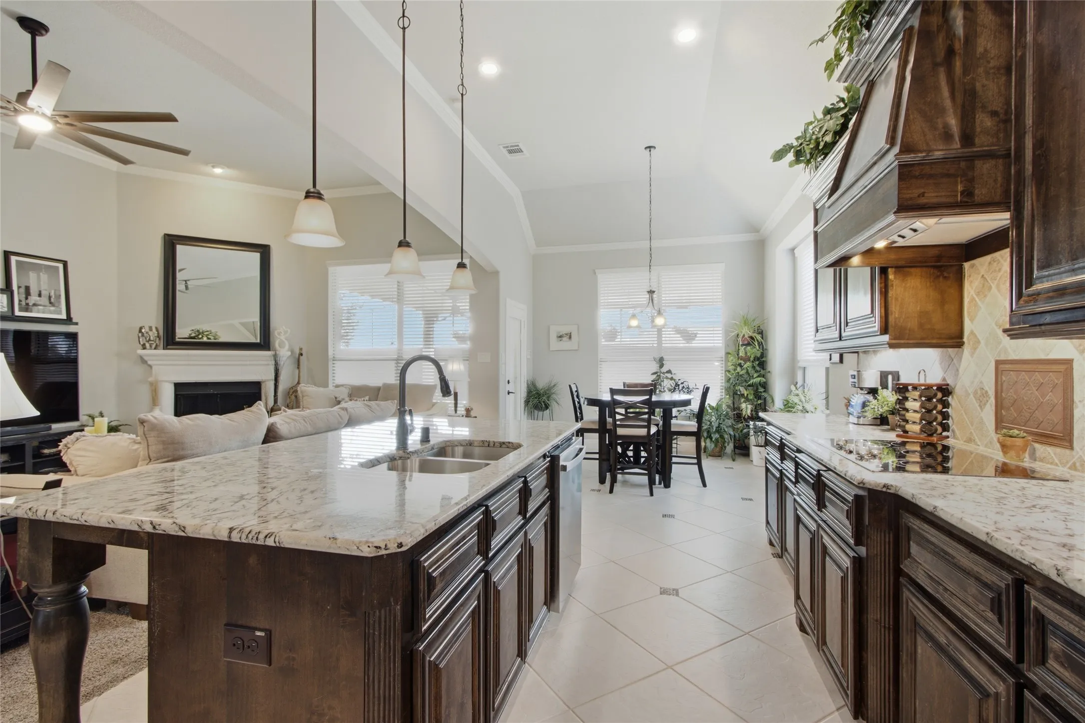 Single Family Residence For Sale in Denton County , 1332 Hudson Lane, Prosper, Texas 75078, 4 Bedroom, 4 Bathroom, 3 Garage spaces, 3,183 Sqft, built in 2016, mls#21313961, Real Estate Agent in Prosper, Homes For Sale in Denton county, Homes For Sale in Prosper, Realtor in Prosper Texas, Real Estate Brokerage Independent Realty Texas, Luminita Cordes Realtor