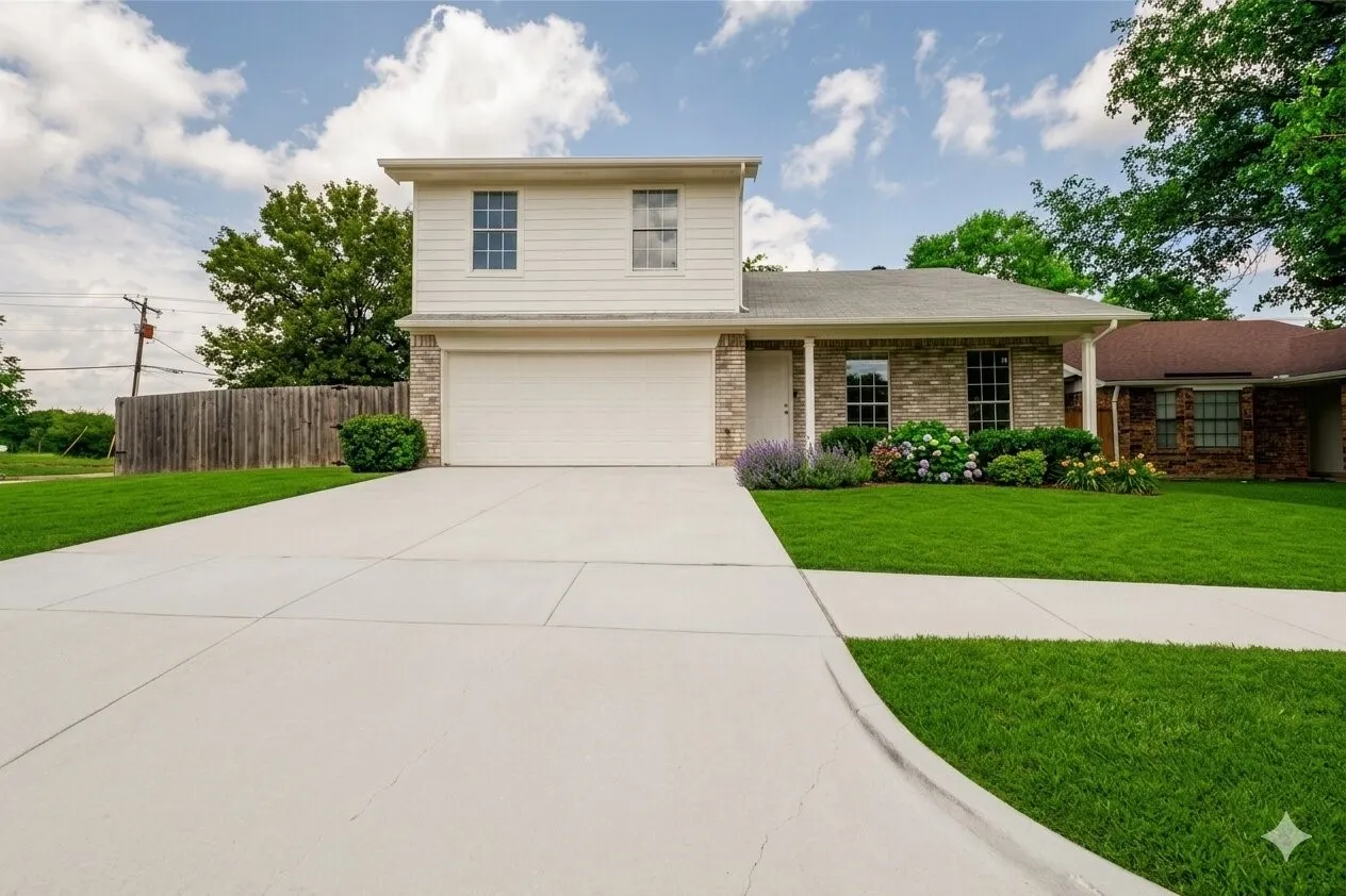 Single Family Residence For Sale in Tarrant County , 5808 Caprock Drive, Arlington, Texas 76018, 3 Bedroom, 4 Bathroom, 2 Garage spaces, 1,980 Sqft, built in 1992, mls#21297301, Real Estate Agent in Arlington, Homes For Sale in Tarrant county, Homes For Sale in Arlington, Realtor in Arlington Texas, Real Estate Brokerage Independent Realty Texas, Luminita Cordes Realtor