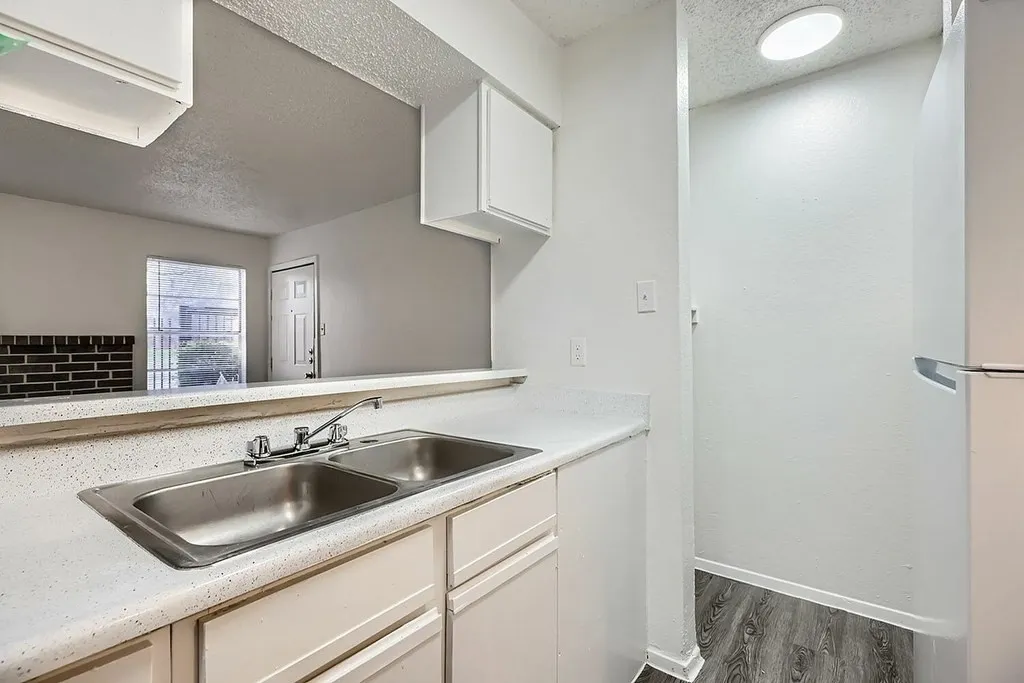 Summer Special: Move in by July 31st and receive a $150 Visa GiftCard on us! Apply and get accepted in the same day and we'll waive the $200 Administrative Fee!
