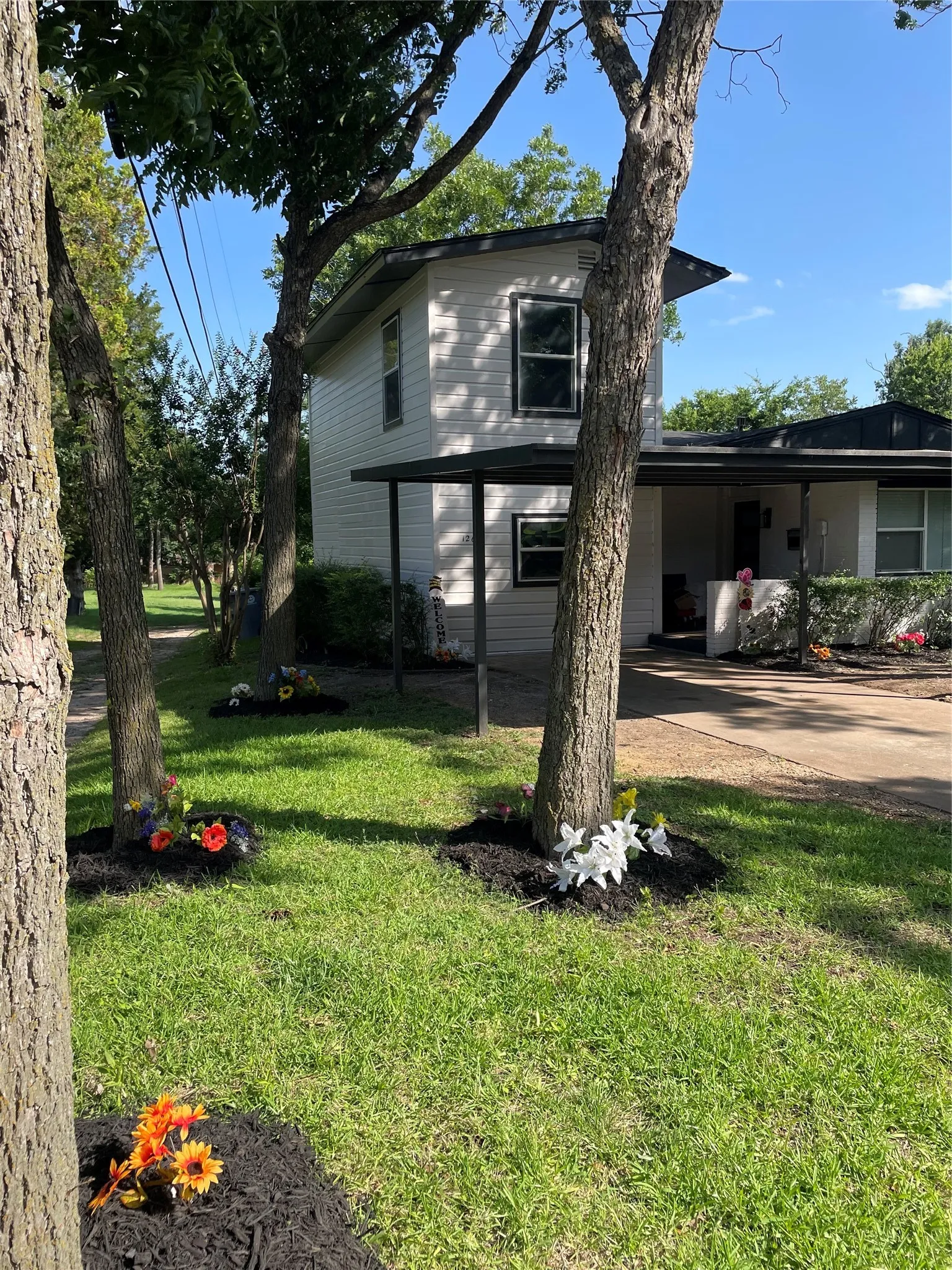 Single Family Residence For Sale in Dallas County , 1266 Hortense Avenue, Dallas, Texas 75216, 4 Bedroom, 2 Bathroom, Garage spaces, 1,782 Sqft, built in 1954, mls#21314680, Real Estate Agent in Dallas, Homes For Sale in Dallas county, Homes For Sale in Dallas, Realtor in Dallas Texas, Real Estate Brokerage Independent Realty Texas, Luminita Cordes Realtor