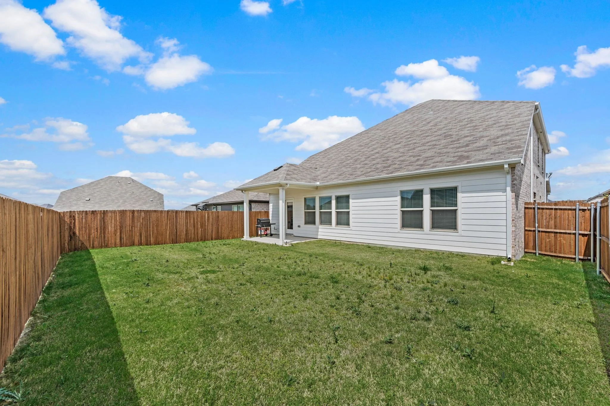 Single Family Residence For Sale in Tarrant County , 6429 Hidden Flower Way, Fort Worth, Texas 76036, 5 Bedroom, 3 Bathroom, 2 Garage spaces, 3,052 Sqft, built in 2024, mls#21314098, Real Estate Agent in Fort Worth, Homes For Sale in Tarrant county, Homes For Sale in Fort Worth, Realtor in Fort Worth Texas, Real Estate Brokerage Independent Realty Texas, Luminita Cordes Realtor