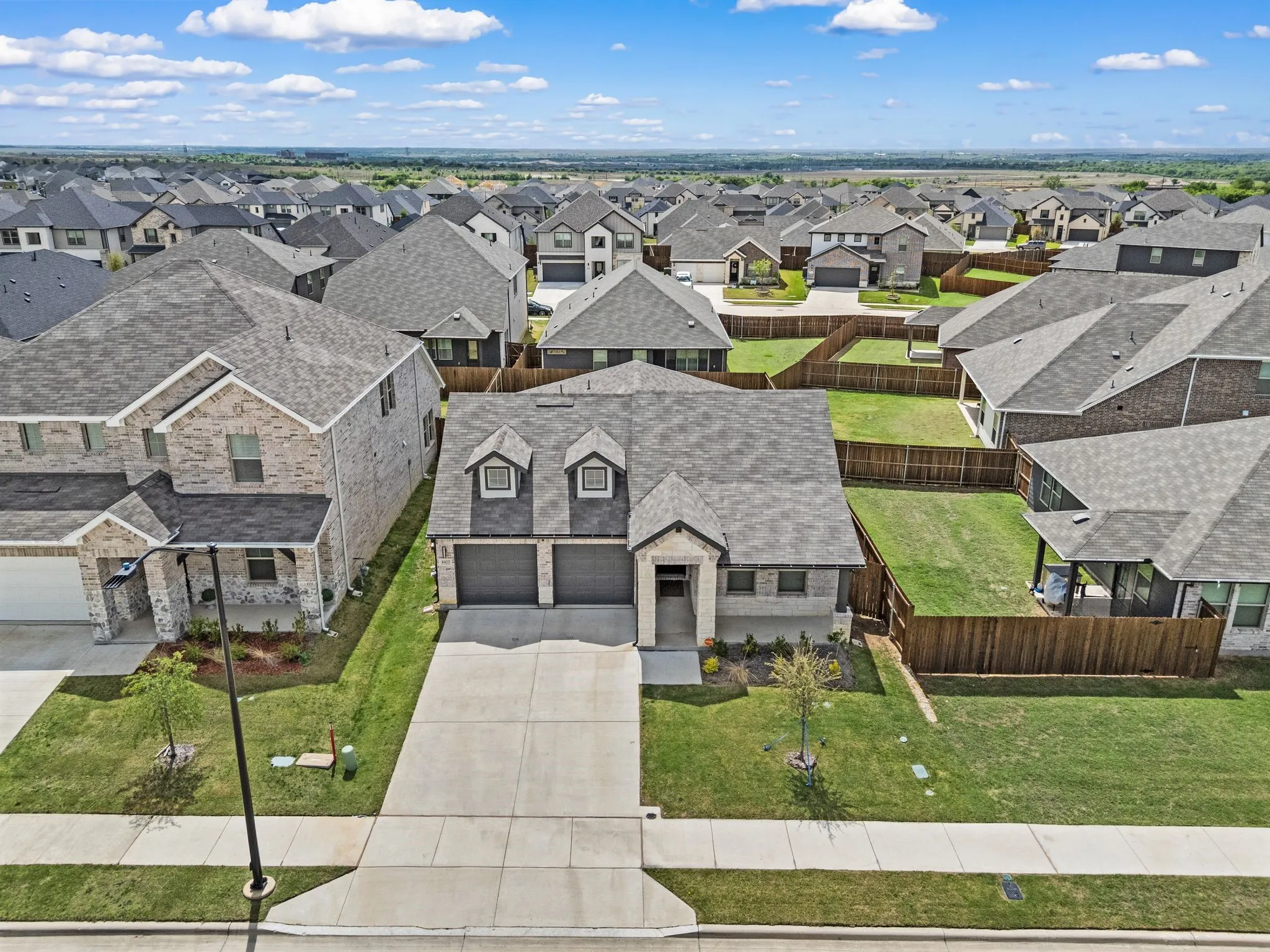 Single Family Residence For Sale in Tarrant County , 6429 Hidden Flower Way, Fort Worth, Texas 76036, 5 Bedroom, 3 Bathroom, 2 Garage spaces, 3,052 Sqft, built in 2024, mls#21314098, Real Estate Agent in Fort Worth, Homes For Sale in Tarrant county, Homes For Sale in Fort Worth, Realtor in Fort Worth Texas, Real Estate Brokerage Independent Realty Texas, Luminita Cordes Realtor