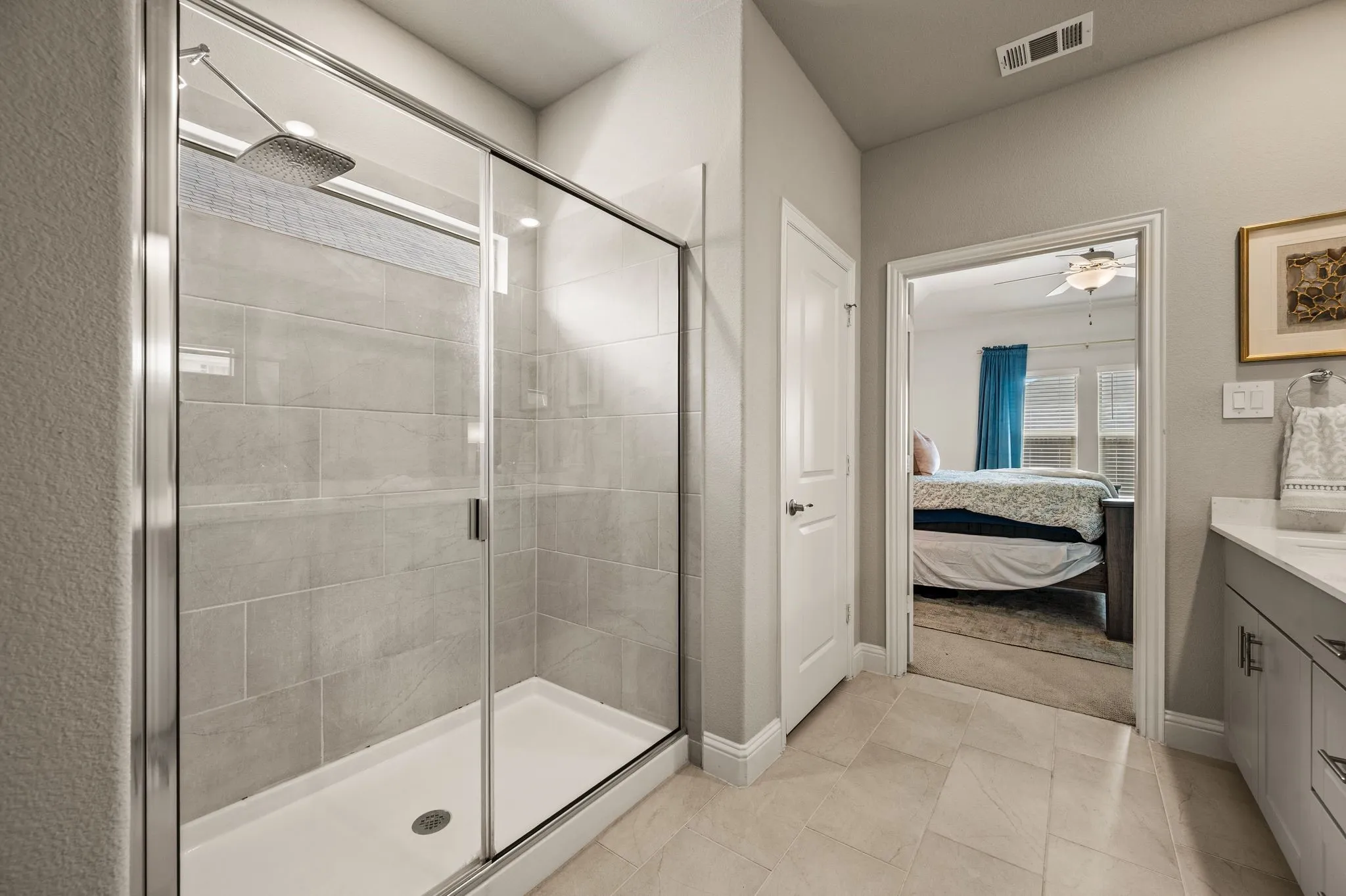 Single Family Residence For Sale in Tarrant County , 6429 Hidden Flower Way, Fort Worth, Texas 76036, 5 Bedroom, 3 Bathroom, 2 Garage spaces, 3,052 Sqft, built in 2024, mls#21314098, Real Estate Agent in Fort Worth, Homes For Sale in Tarrant county, Homes For Sale in Fort Worth, Realtor in Fort Worth Texas, Real Estate Brokerage Independent Realty Texas, Luminita Cordes Realtor