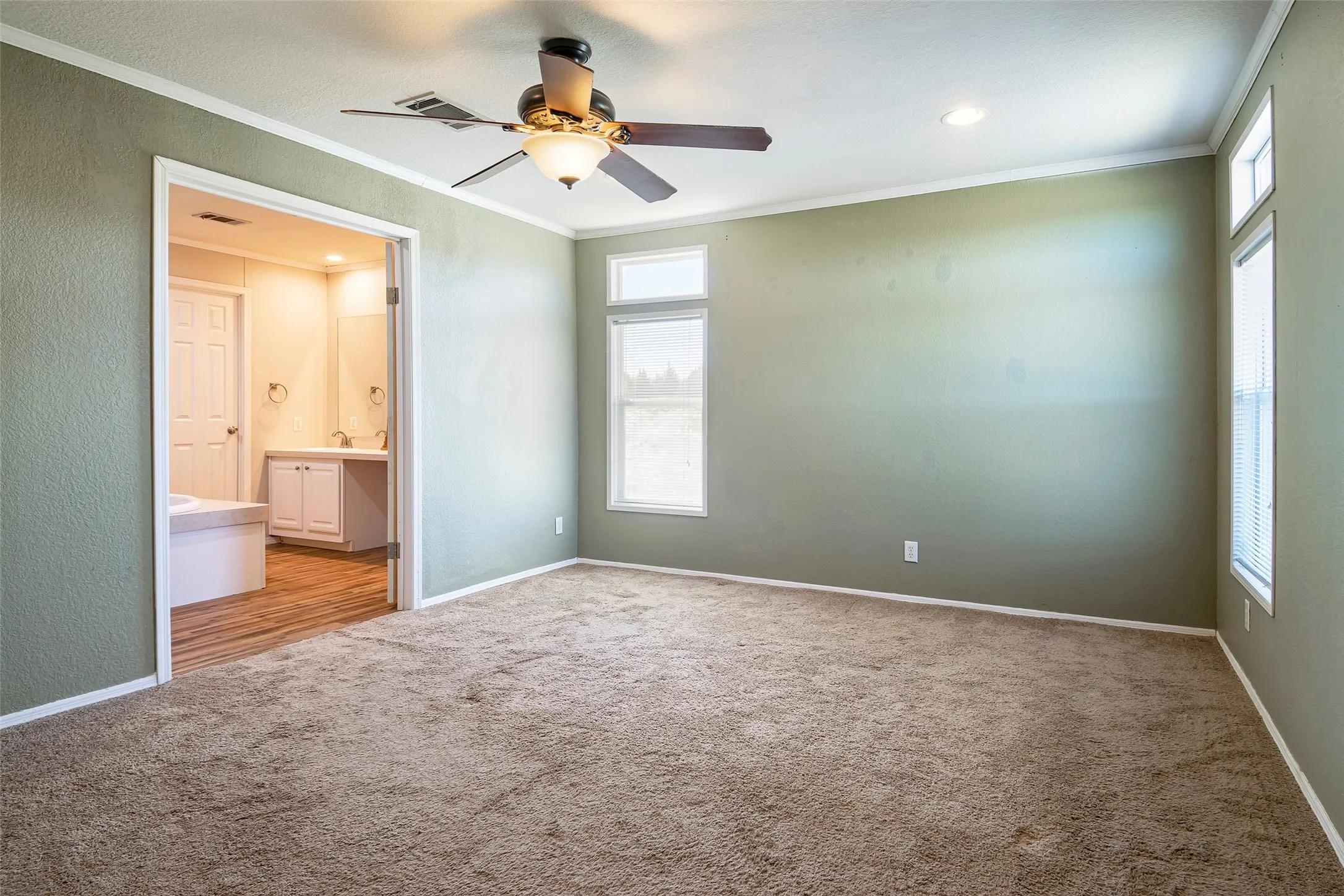 Manufactured Home For Rent in Collin County , 6477 County Road 179, Celina, Texas 75009, 4 Bedroom, 3 Bathroom, Garage spaces, 2,374 Sqft, built in 2001, mls#21314655, Real Estate Agent in Celina, Homes For Rent in Collin county, Homes For Rent in Celina, Realtor in Celina Texas, Real Estate Brokerage Independent Realty Texas, Luminita Cordes Realtor