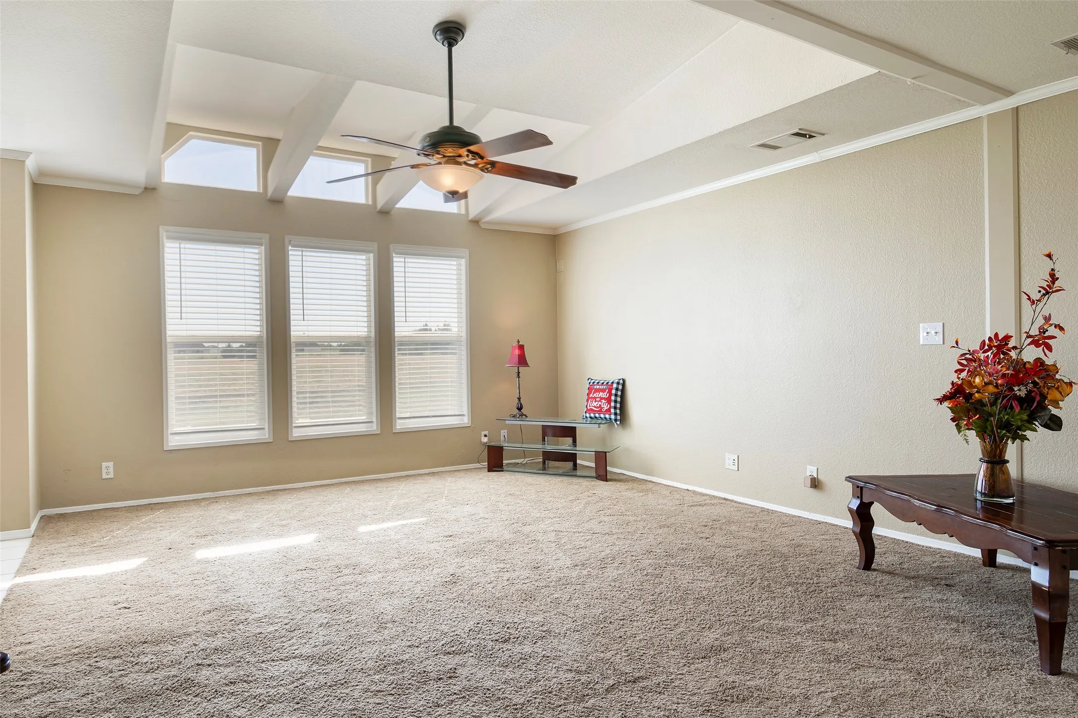 Manufactured Home For Rent in Collin County , 6477 County Road 179, Celina, Texas 75009, 4 Bedroom, 3 Bathroom, Garage spaces, 2,374 Sqft, built in 2001, mls#21314655, Real Estate Agent in Celina, Homes For Rent in Collin county, Homes For Rent in Celina, Realtor in Celina Texas, Real Estate Brokerage Independent Realty Texas, Luminita Cordes Realtor