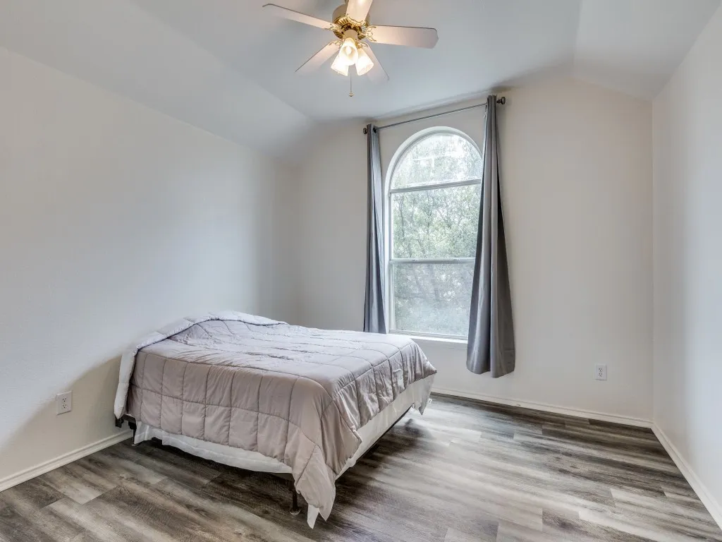 Single Family Residence For Sale in Tarrant County , 6701 Kinross Drive, Arlington, Texas 76002, 4 Bedrooms, 3 Bathrooms, Garage spaces, 2,708 Sqft, built in 2003, Price $410,000, mls#21294459, Real Estate Agent in Arlington, Homes For Sale in Tarrant county, Homes For Sale in Arlington, Realtor in Arlington Texas, Real Estate Brokerage Independent Realty Texas, Luminita Cordes Realtor