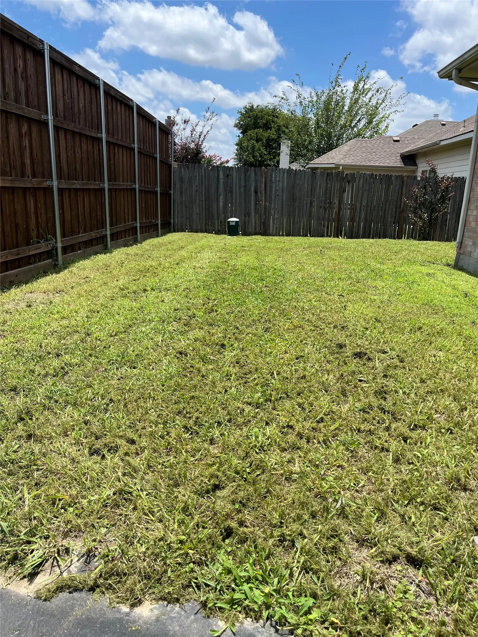 Single Family Residence For Sale in Tarrant County , 6701 Kinross Drive, Arlington, Texas 76002, 4 Bedrooms, 3 Bathrooms, Garage spaces, 2,708 Sqft, built in 2003, Price $410,000, mls#21294459, Real Estate Agent in Arlington, Homes For Sale in Tarrant county, Homes For Sale in Arlington, Realtor in Arlington Texas, Real Estate Brokerage Independent Realty Texas, Luminita Cordes Realtor