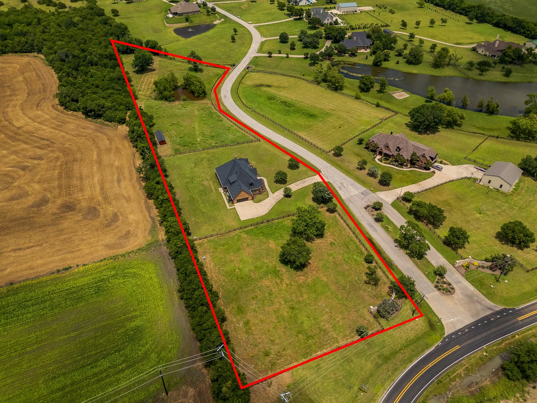 Single Family Residence For Sale in Collin County , 3400 N Preston Lakes Drive, Celina, Texas 75009, 5 Bedroom, 4 Bathroom, 2 Garage spaces, 3,922 Sqft, built in 2011, Price $1,350,000, mls#21308931, Real Estate Agent in Celina, Homes For Sale in Collin county, Homes For Sale in Celina, Realtor in Celina Texas, Real Estate Brokerage Independent Realty Texas, Luminita Cordes Realtor