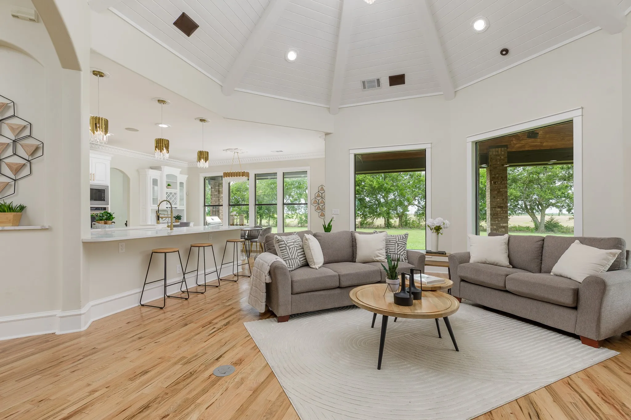 Single Family Residence For Sale in Collin County , 3400 N Preston Lakes Drive, Celina, Texas 75009, 5 Bedroom, 4 Bathroom, 2 Garage spaces, 3,922 Sqft, built in 2011, Price $1,350,000, mls#21308931, Real Estate Agent in Celina, Homes For Sale in Collin county, Homes For Sale in Celina, Realtor in Celina Texas, Real Estate Brokerage Independent Realty Texas, Luminita Cordes Realtor