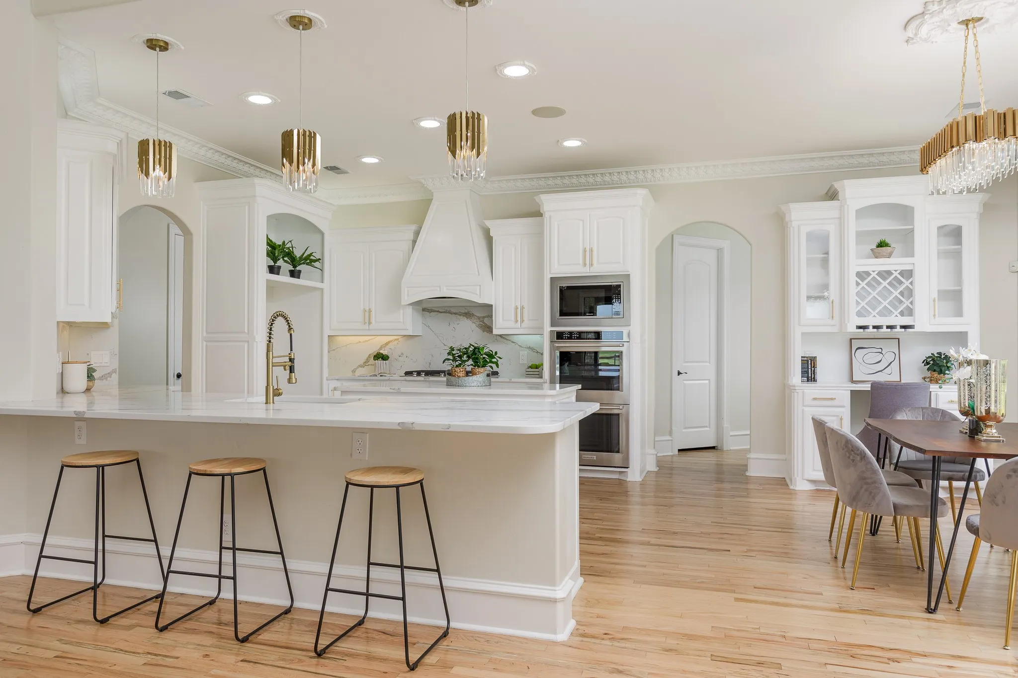 Single Family Residence For Sale in Collin County , 3400 N Preston Lakes Drive, Celina, Texas 75009, 5 Bedroom, 4 Bathroom, 2 Garage spaces, 3,922 Sqft, built in 2011, Price $1,350,000, mls#21308931, Real Estate Agent in Celina, Homes For Sale in Collin county, Homes For Sale in Celina, Realtor in Celina Texas, Real Estate Brokerage Independent Realty Texas, Luminita Cordes Realtor